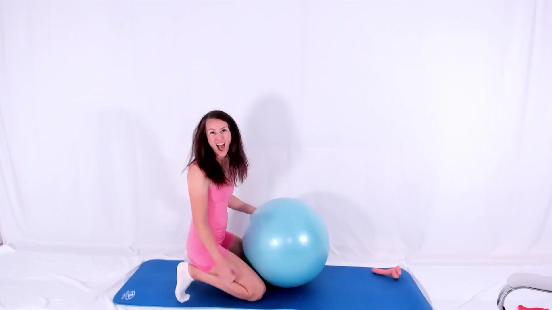 Gallery image thumbnail from Olivia's myfreecams stream on, 08/15/2024, 18:36 image 11 of 20