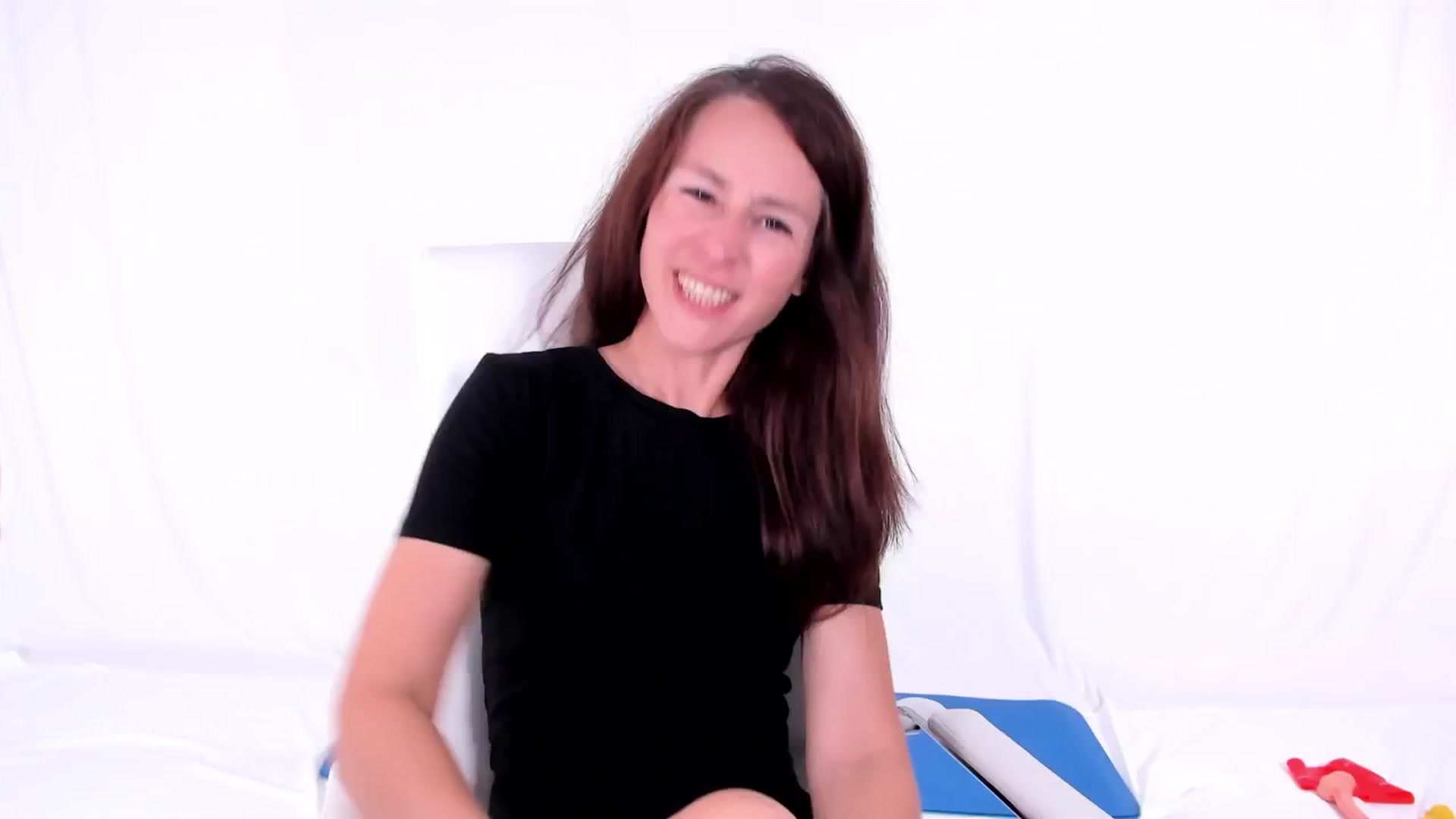 Gallery image thumbnail from Olivia's myfreecams stream on, 08/16/2024, 18:44 image 14 of 20