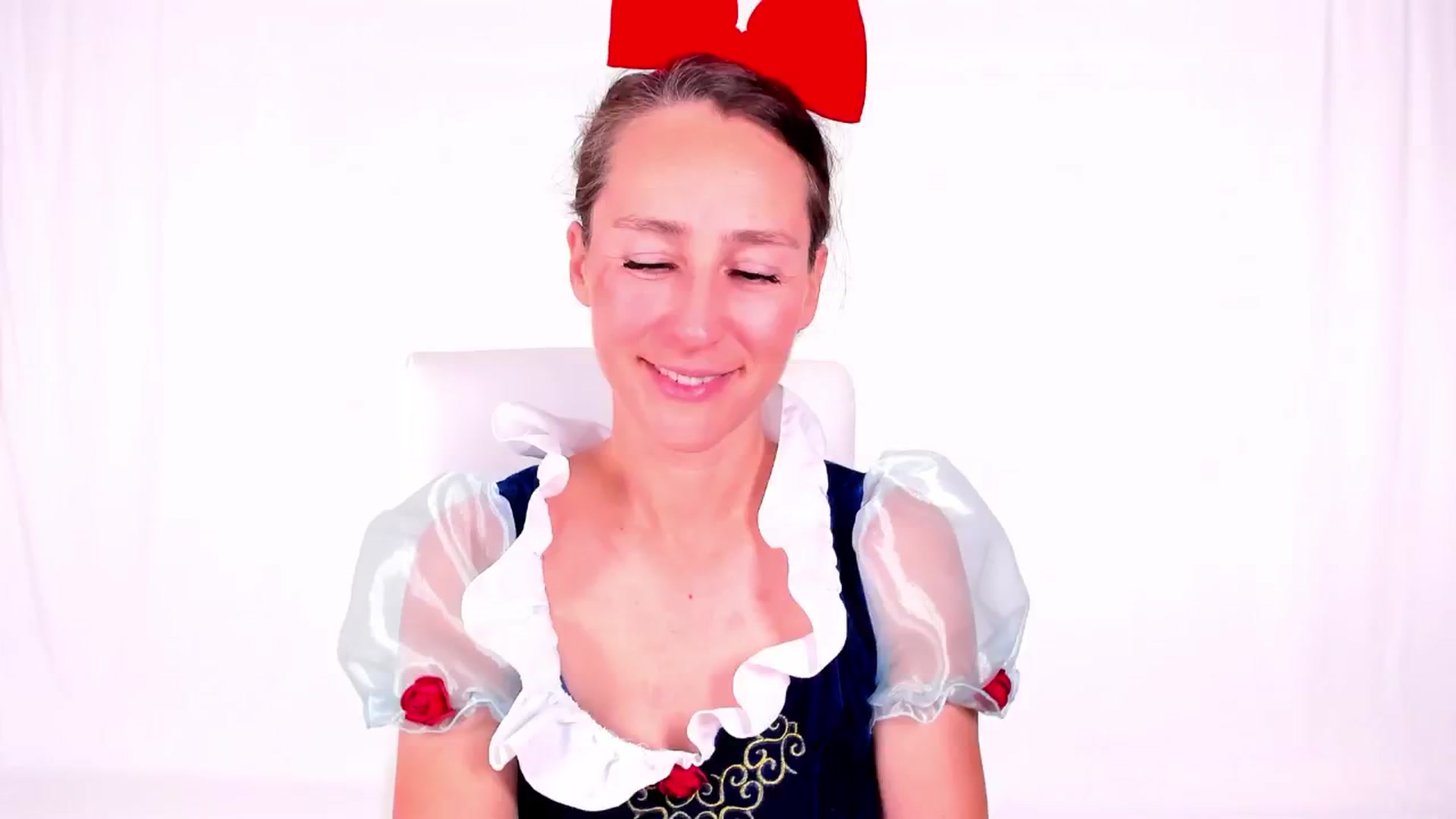 Gallery image thumbnail from Olivia's myfreecams stream on, 08/18/2024, 05:26 image 9 of 20