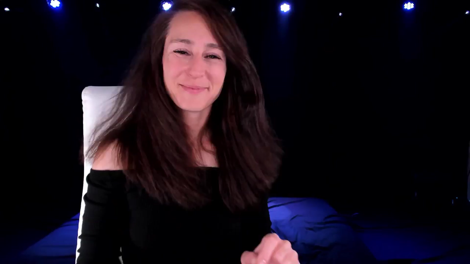 Gallery image thumbnail from Olivia's myfreecams stream on, 09/08/2024, 06:02 image 14 of 20