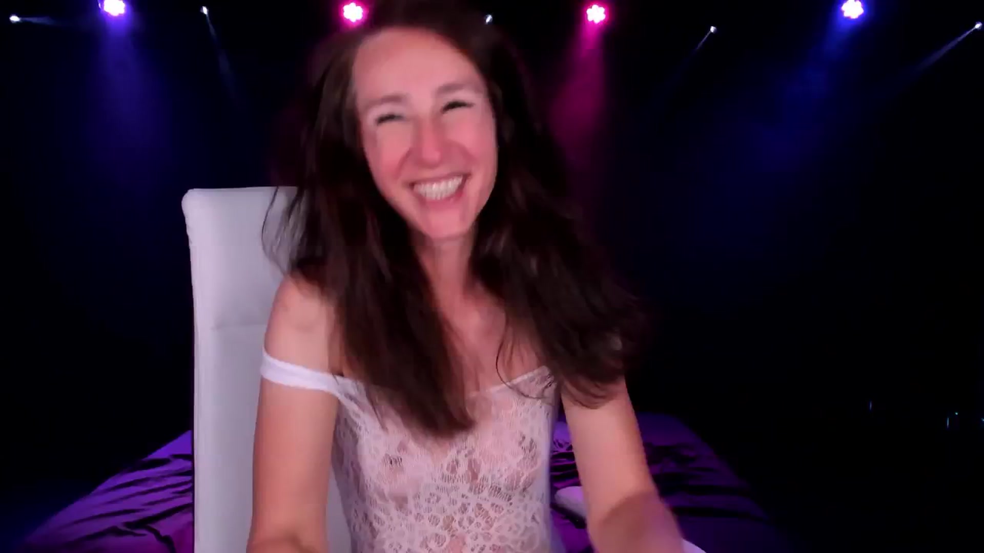 Gallery image thumbnail from Olivia's myfreecams stream on, 09/10/2024, 05:30 image 5 of 20
