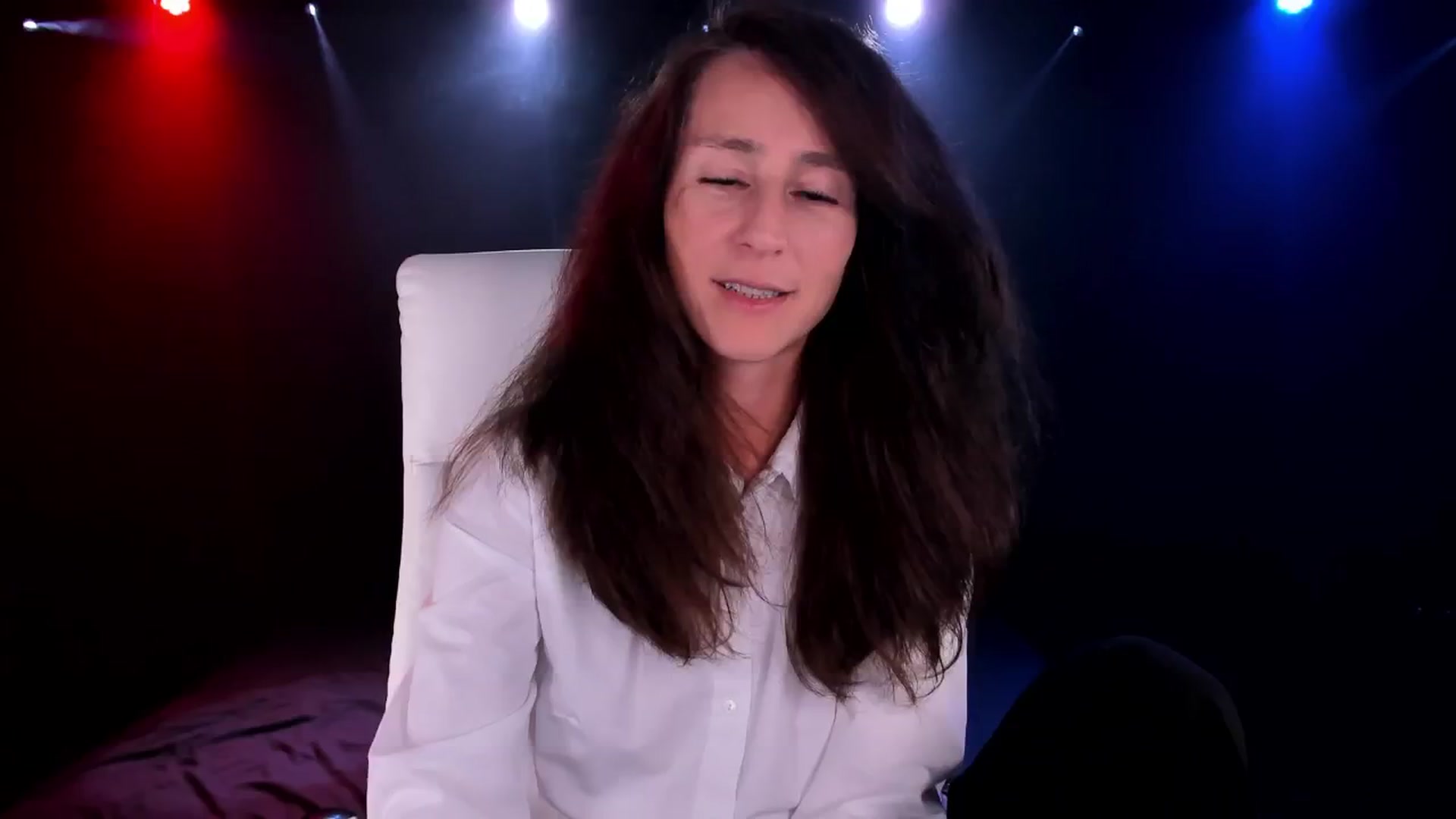 Gallery image thumbnail from Olivia's myfreecams stream on, 09/11/2024, 04:36 image 3 of 20