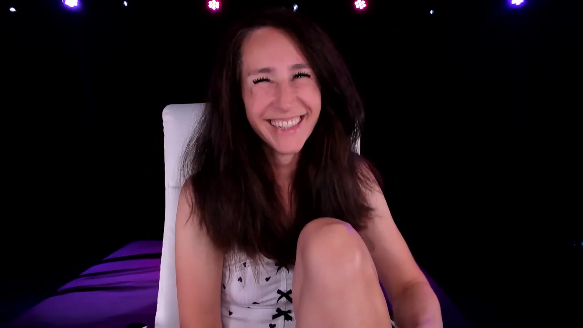 Gallery image thumbnail from Olivia's myfreecams stream on, 09/12/2024, 05:20 image 8 of 20