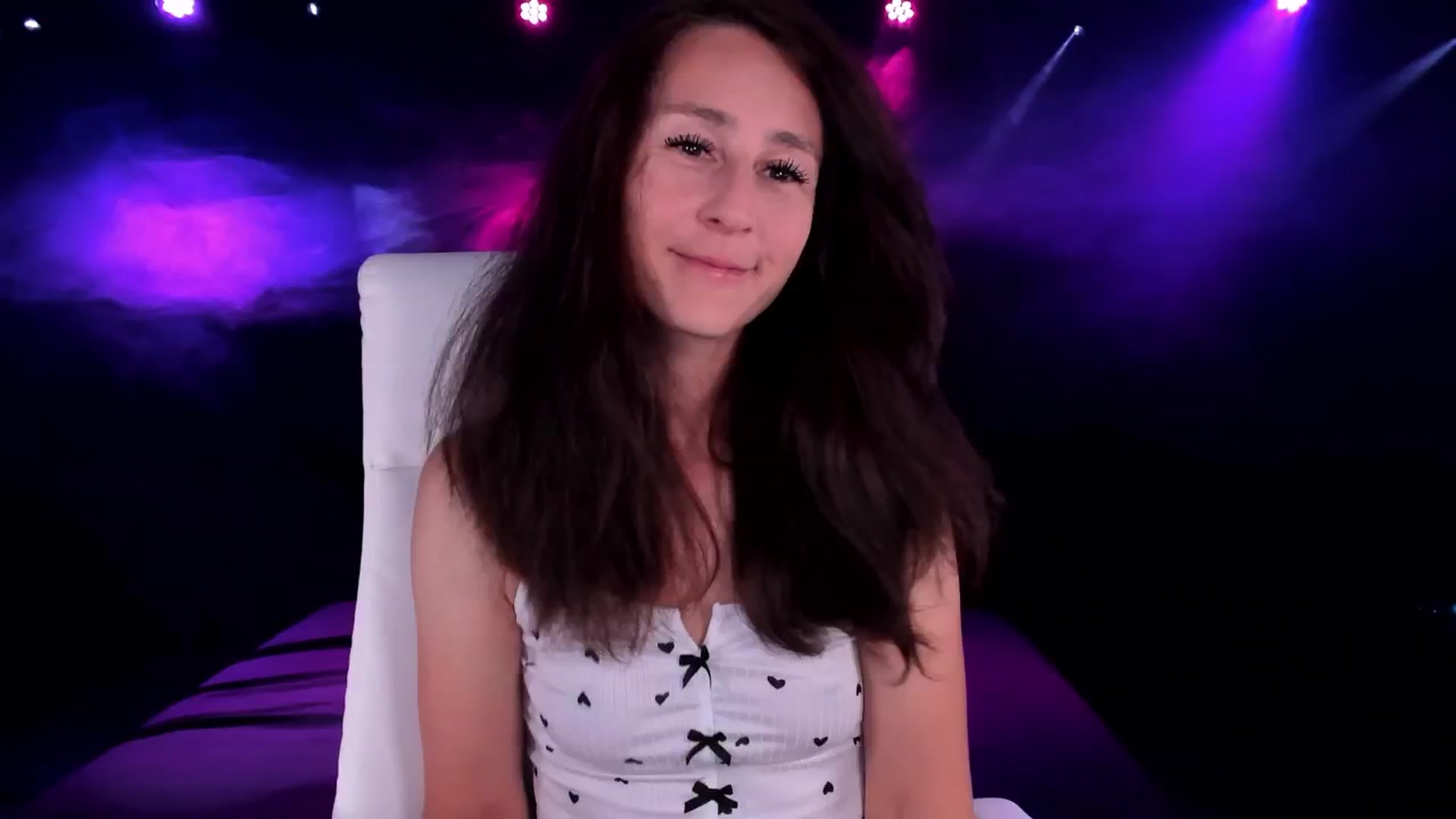 Gallery image thumbnail from Olivia's myfreecams stream on, 09/12/2024, 05:20 image 1 of 20