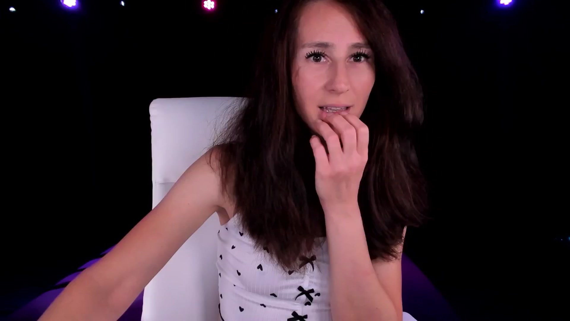 Gallery image thumbnail from Olivia's myfreecams stream on, 09/12/2024, 05:20 image 7 of 20
