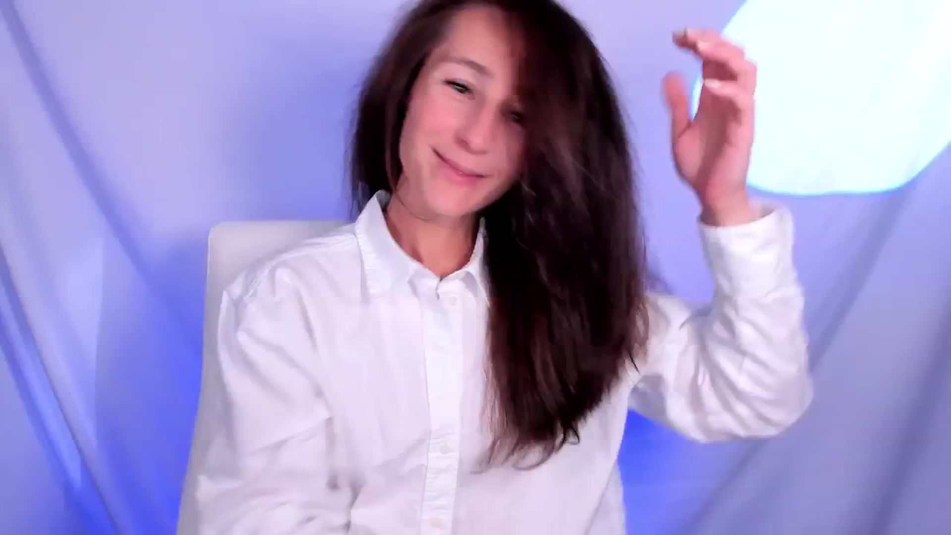 Gallery image thumbnail from Olivia's myfreecams stream on, 09/15/2024, 03:06 image 19 of 20