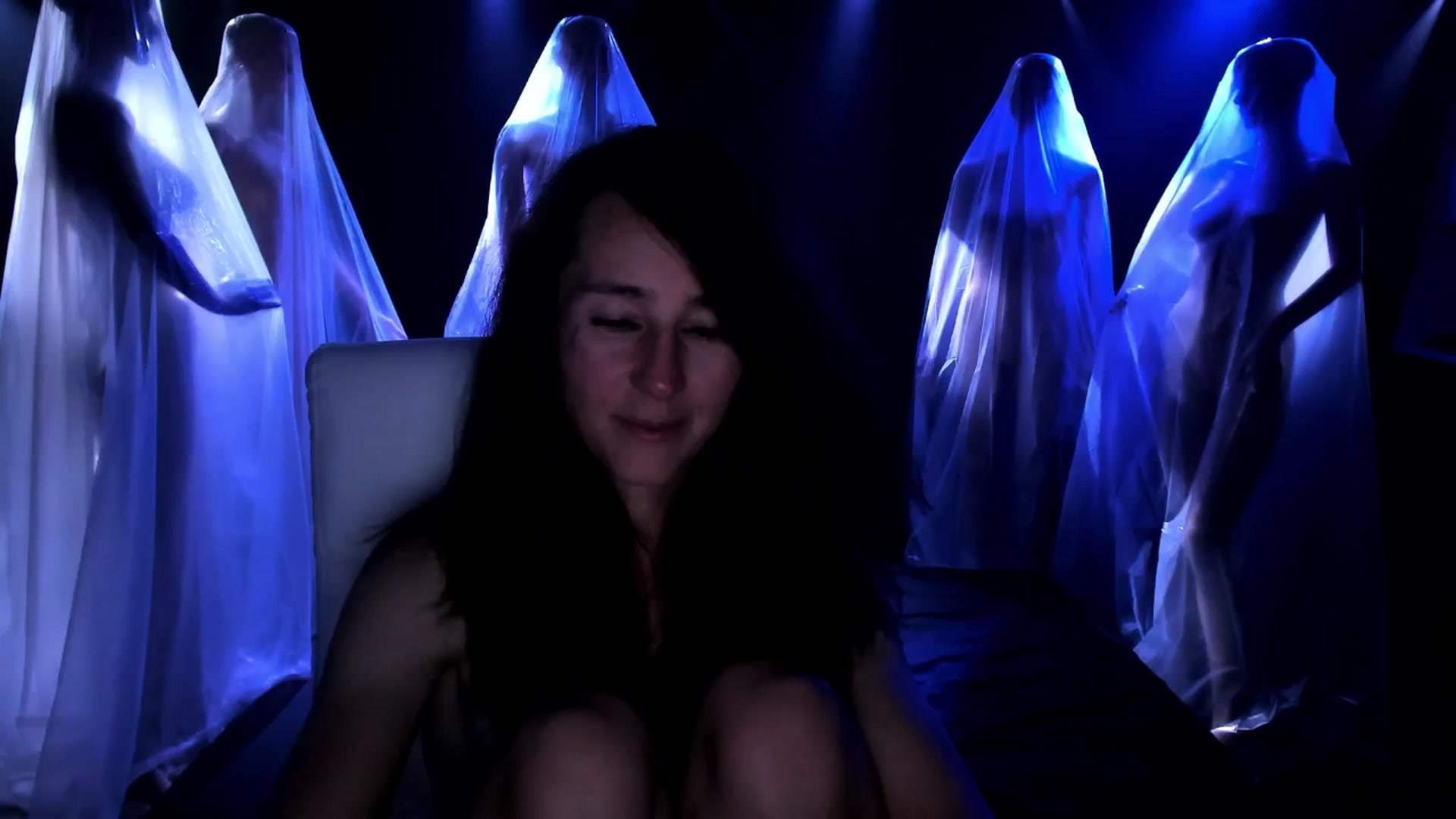 Gallery image thumbnail from Olivia's myfreecams stream on, 09/15/2024, 05:45 image 12 of 20