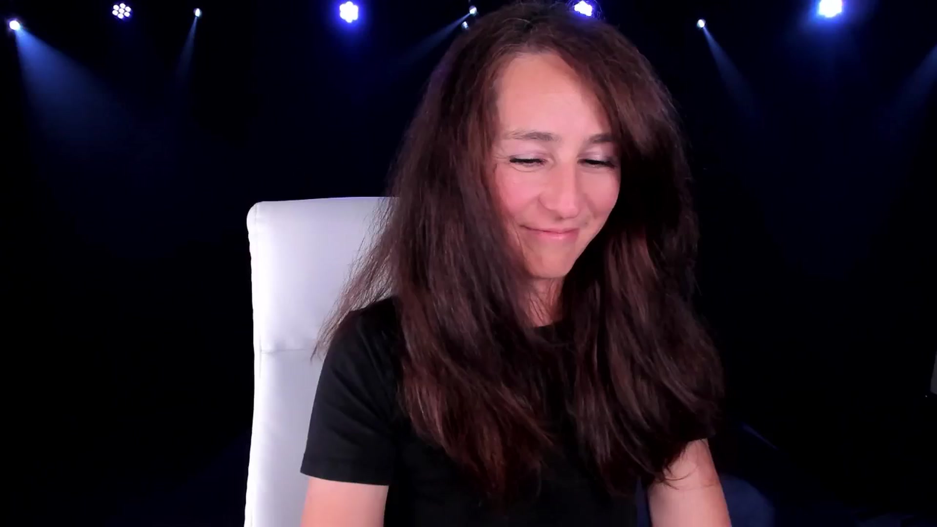 Gallery image thumbnail from Olivia's myfreecams stream on, 09/20/2024, 05:28 image 16 of 20