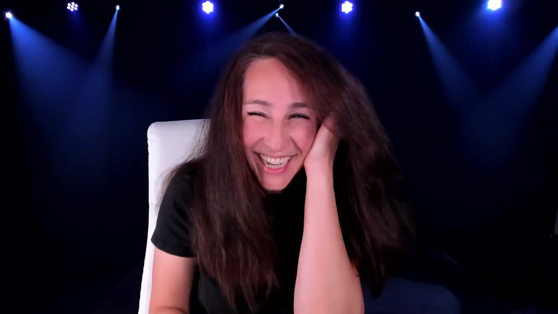 Gallery image thumbnail from Olivia's myfreecams stream on, 09/20/2024, 05:28 image 6 of 20