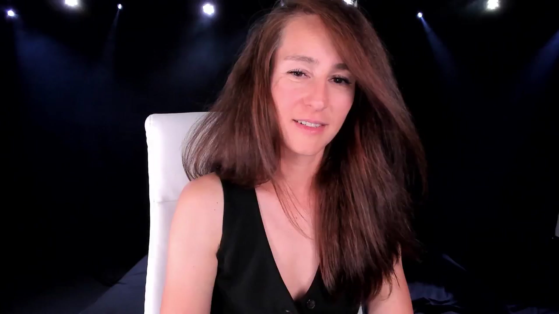 Gallery image thumbnail from Olivia's myfreecams stream on, 09/21/2024, 05:32 image 19 of 20