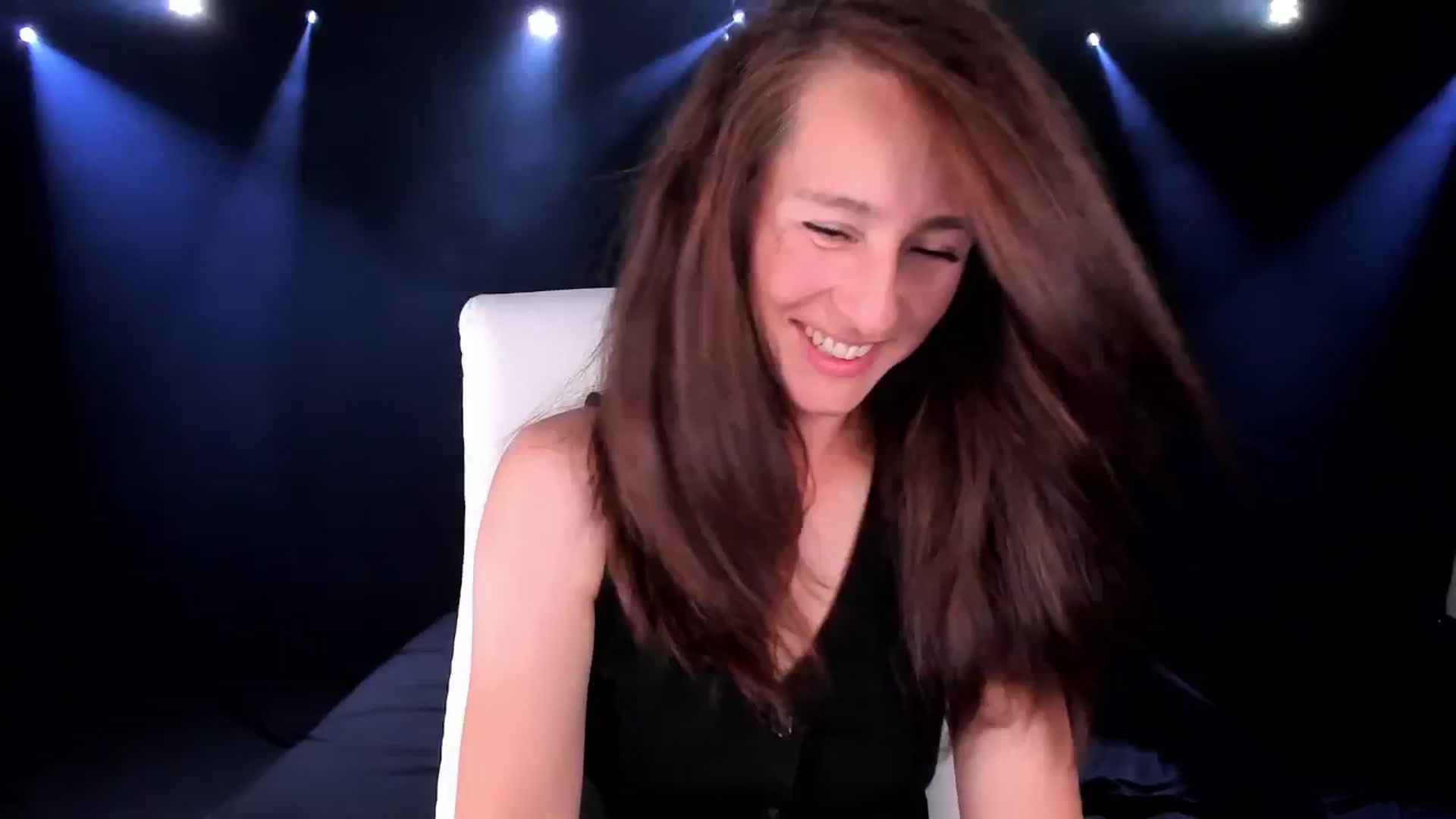 Gallery image thumbnail from Olivia's myfreecams stream on, 09/21/2024, 05:32 image 10 of 20