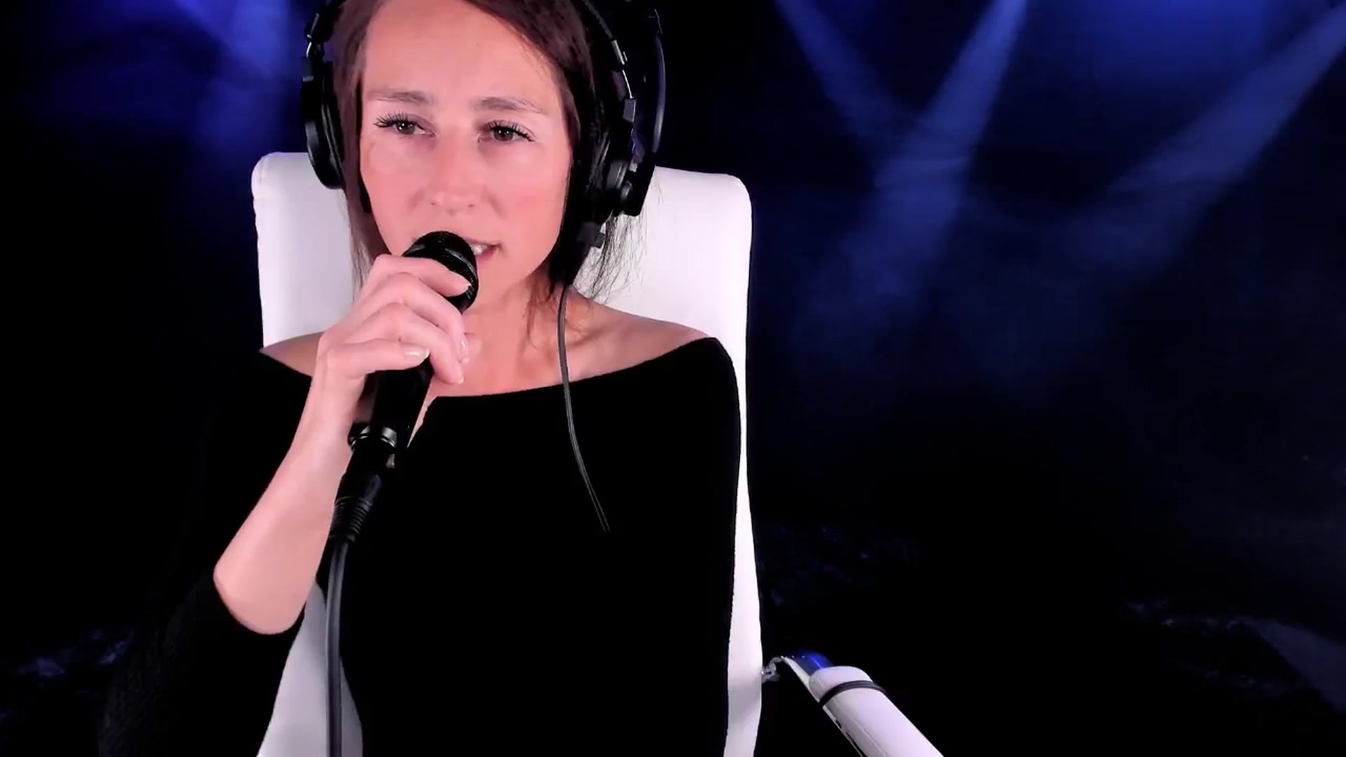 Gallery image thumbnail from Olivia's myfreecams stream on, 09/27/2024, 04:40 image 14 of 20