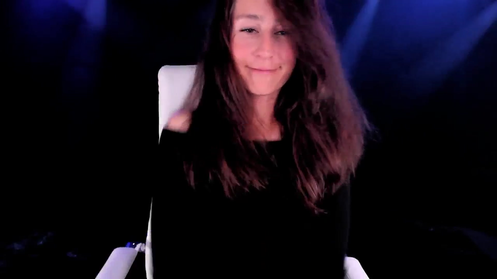 Gallery image thumbnail from Olivia's myfreecams stream on, 09/27/2024, 04:40 image 10 of 20