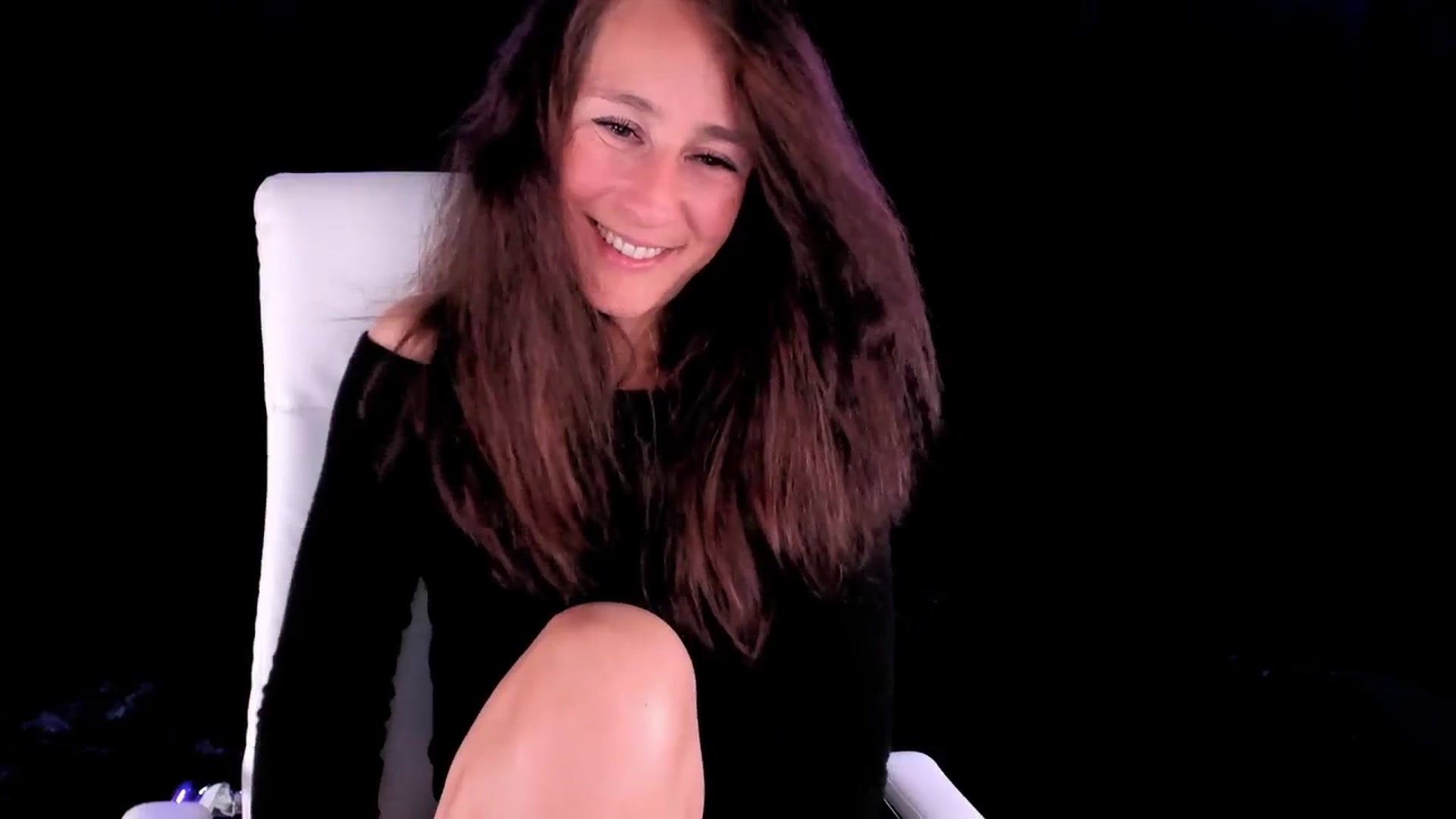 Gallery image thumbnail from Olivia's myfreecams stream on, 09/27/2024, 04:40 image 20 of 20