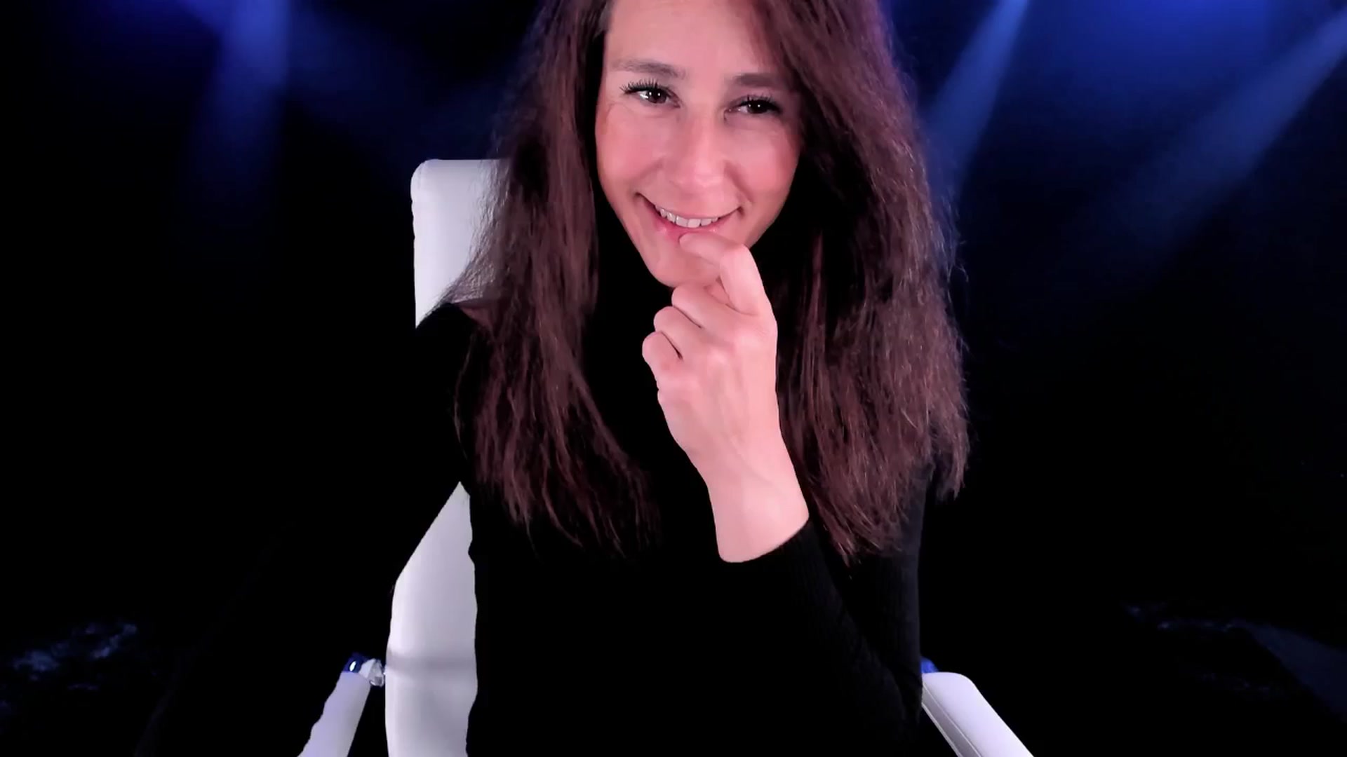 Gallery image thumbnail from Olivia's myfreecams stream on, 09/27/2024, 05:33 image 9 of 20