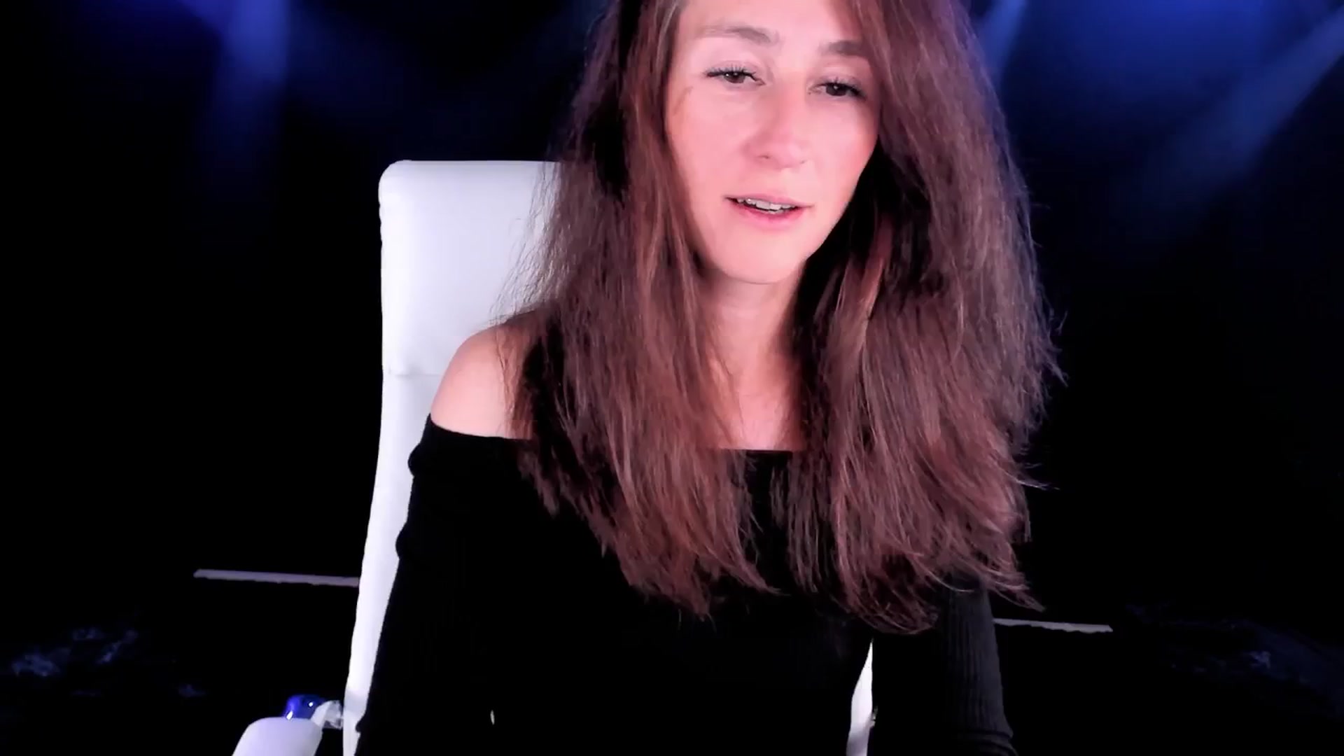 Gallery image thumbnail from Olivia's myfreecams stream on, 09/27/2024, 05:33 image 19 of 20