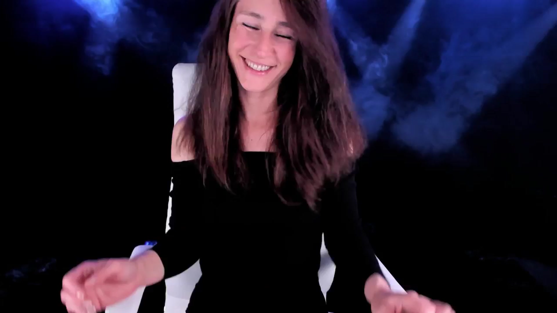 Gallery image thumbnail from Olivia's myfreecams stream on, 09/27/2024, 05:33 image 13 of 20