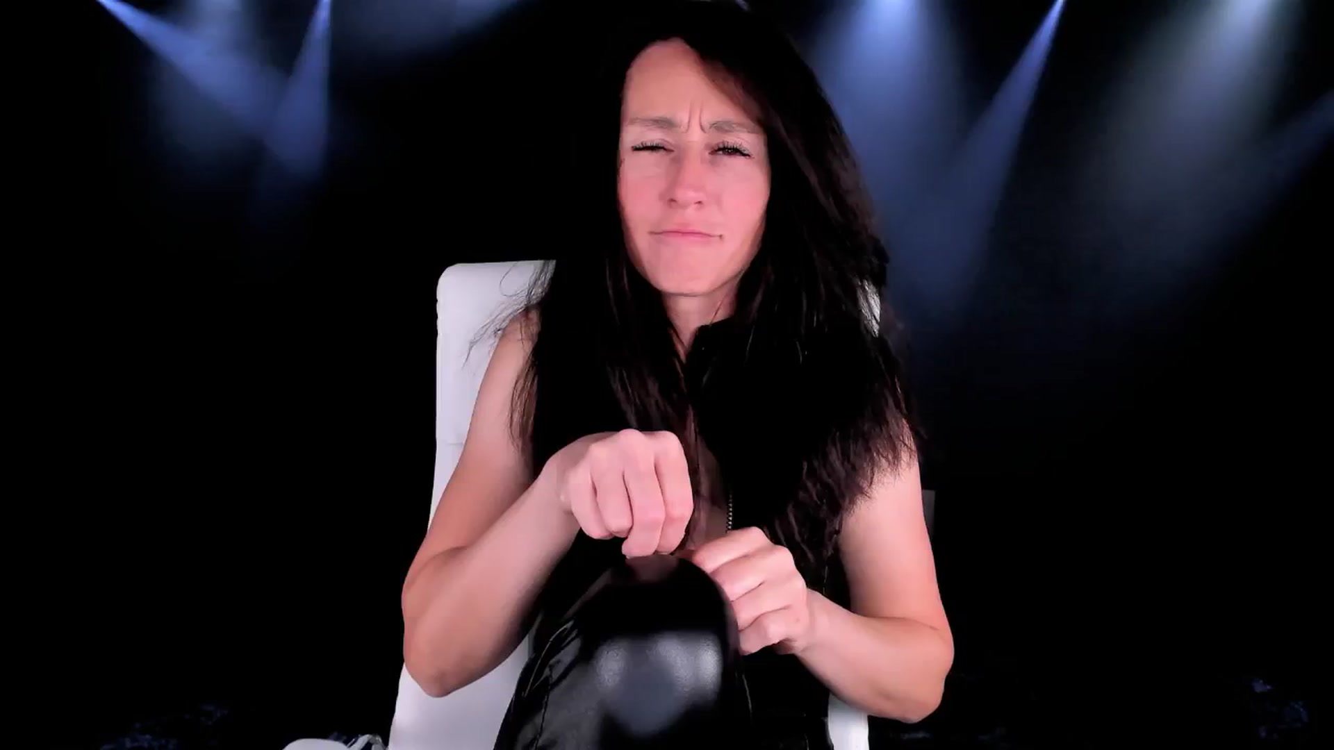Gallery image thumbnail from Olivia's myfreecams stream on, 09/29/2024, 06:28 image 20 of 20