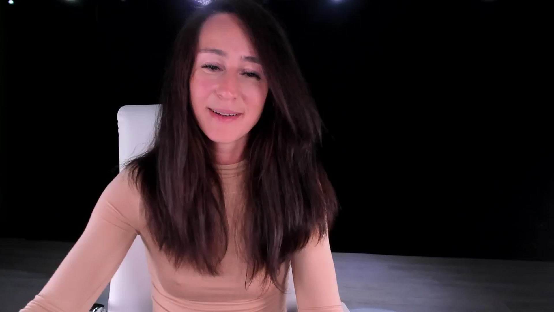 Gallery image thumbnail from Olivia's myfreecams stream on, 10/19/2024, 05:59 image 8 of 20