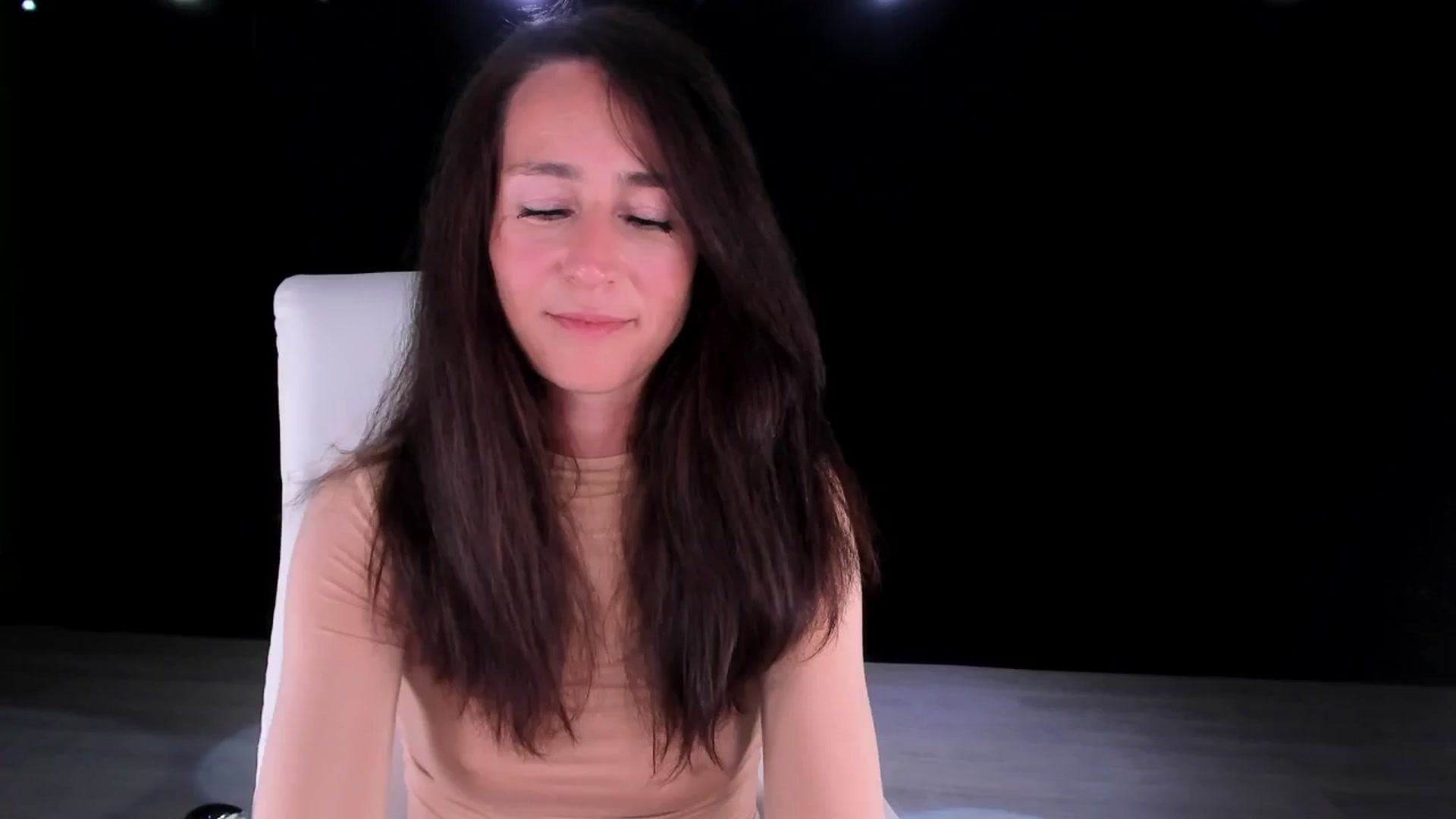 Gallery image thumbnail from Olivia's myfreecams stream on, 10/19/2024, 05:59 image 17 of 20