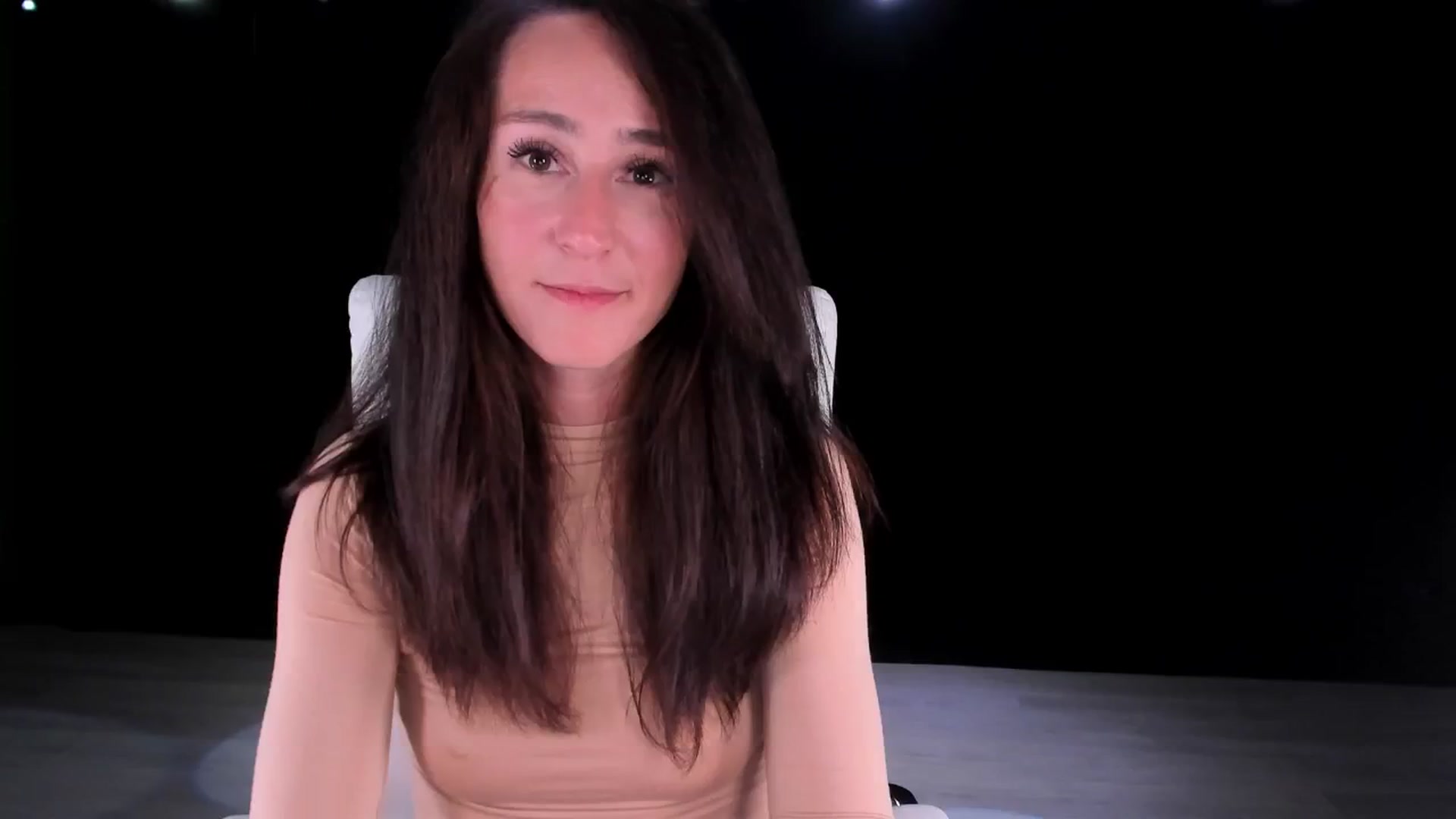 Gallery image thumbnail from Olivia's myfreecams stream on, 10/19/2024, 05:59 image 7 of 20