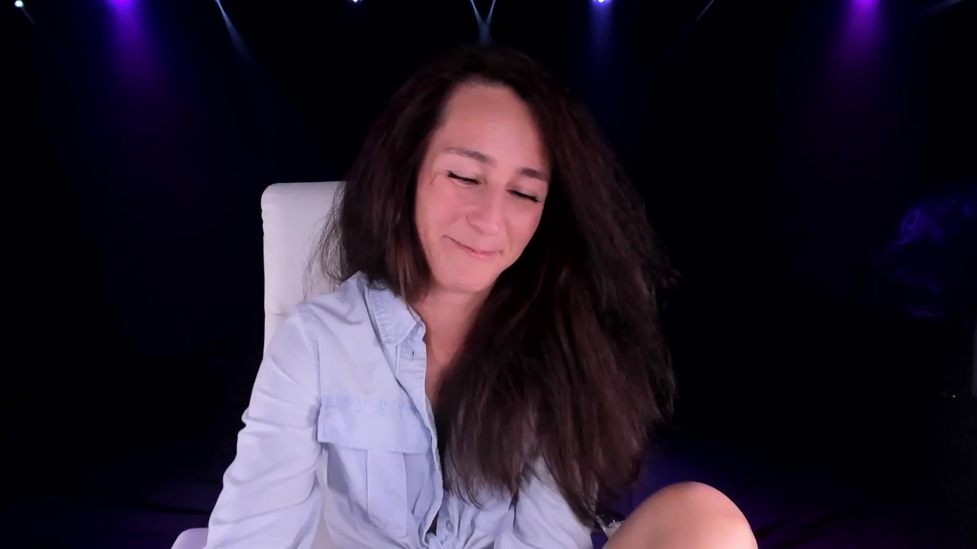 Gallery image thumbnail from Olivia's myfreecams stream on, 10/20/2024, 07:02 image 2 of 20