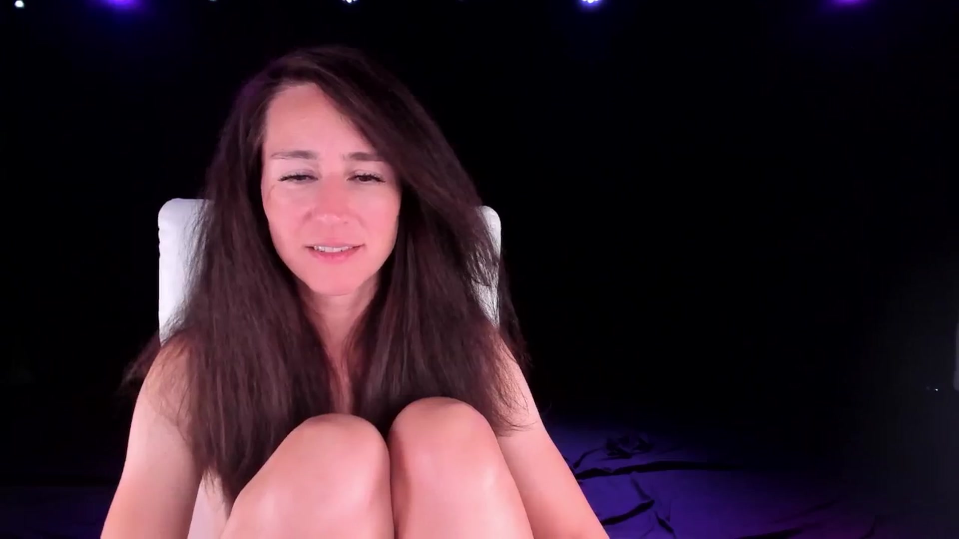 Gallery image thumbnail from Olivia's myfreecams stream on, 10/20/2024, 08:23 image 7 of 20