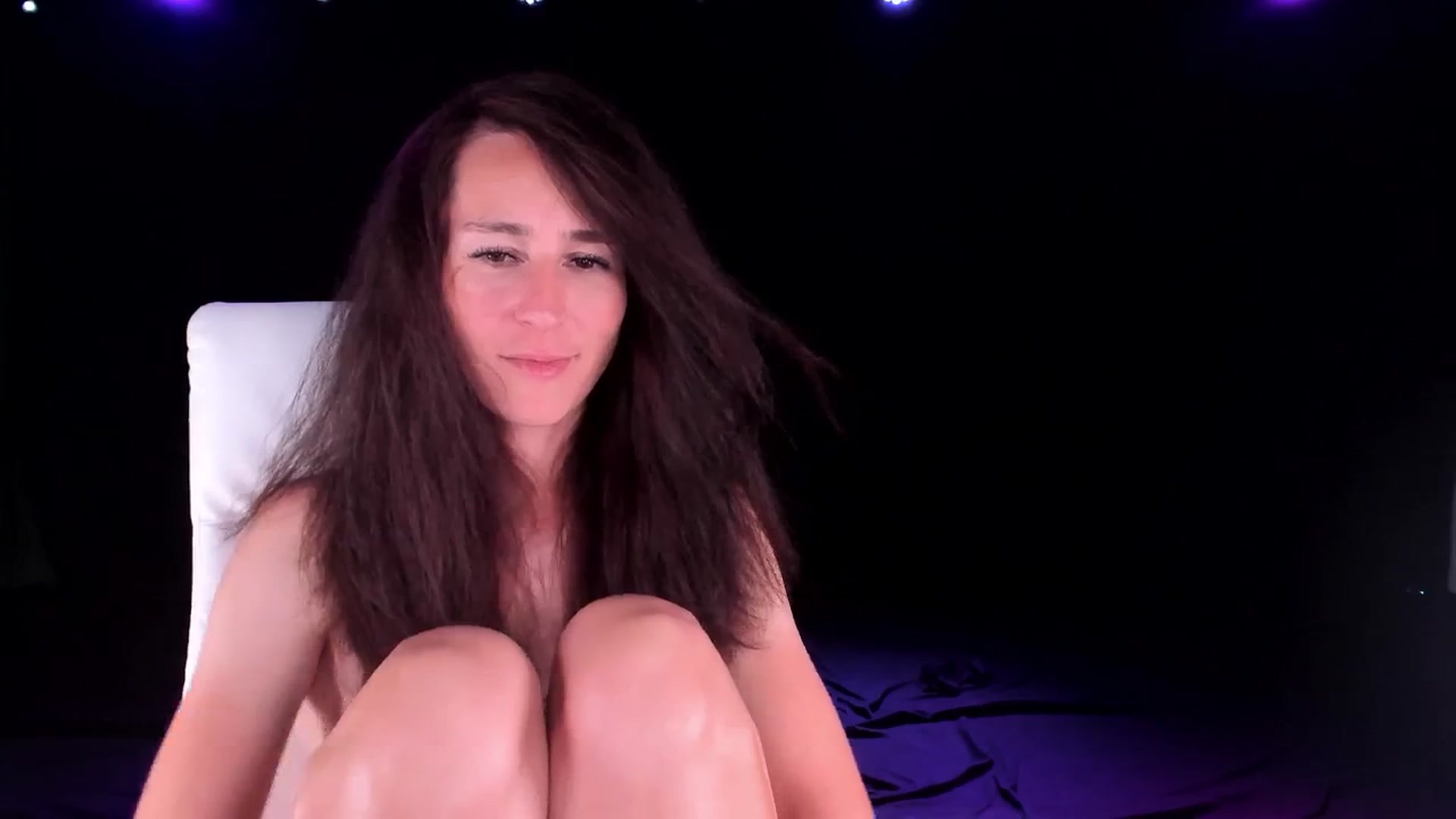 Gallery image thumbnail from Olivia's myfreecams stream on, 10/20/2024, 08:23 image 14 of 20