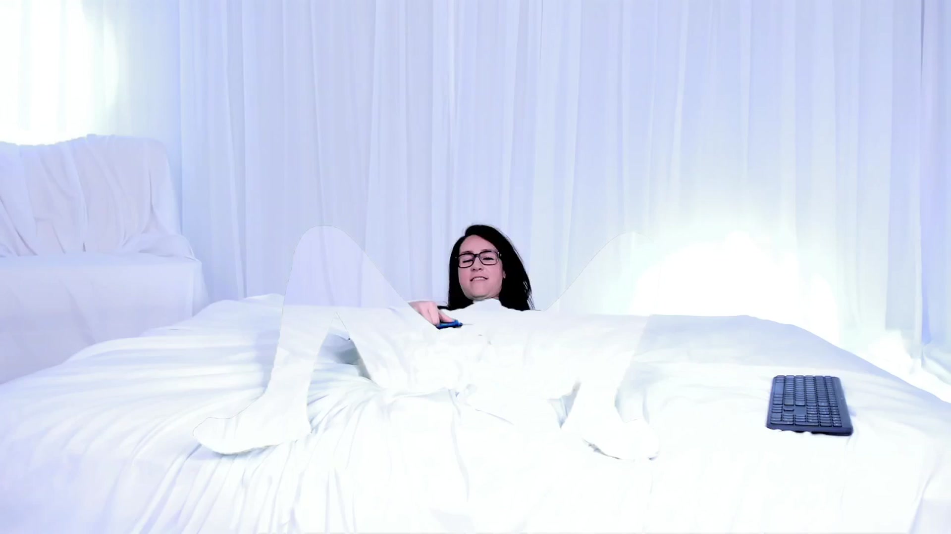 Gallery image thumbnail from Olivia's myfreecams stream on, 11/13/2024, 06:37 image 8 of 20
