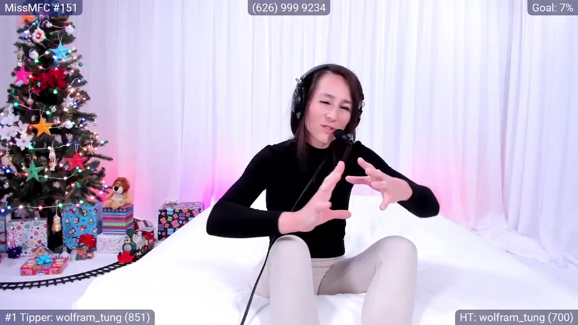 Gallery image thumbnail from Olivia's myfreecams stream on, 12/03/2024, 04:44 image 15 of 20