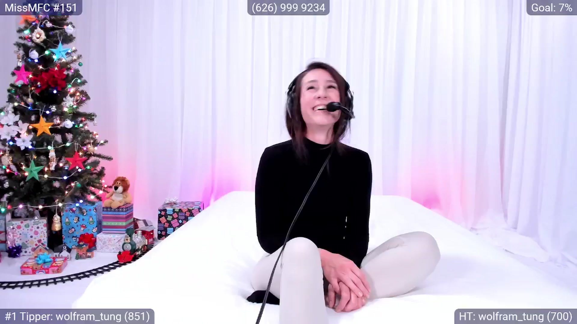 Gallery image thumbnail from Olivia's myfreecams stream on, 12/03/2024, 04:44 image 14 of 20