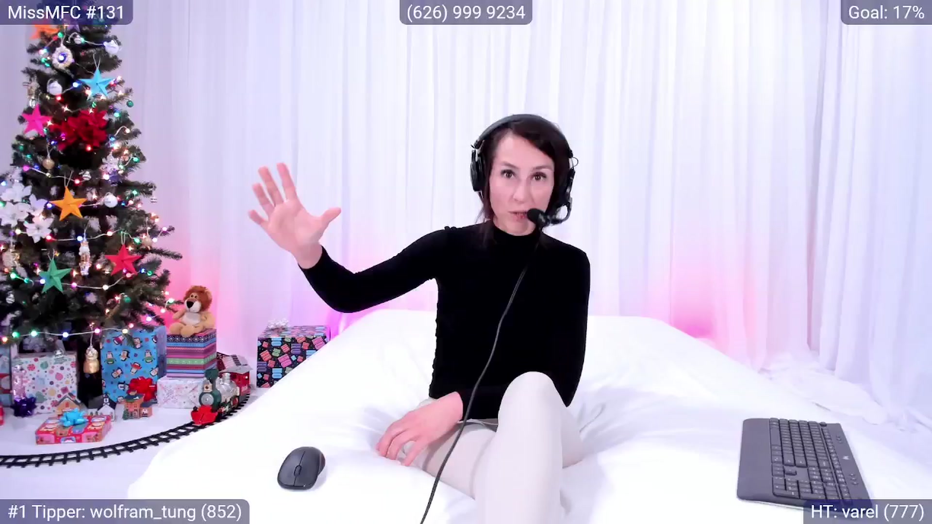 Gallery image thumbnail from Olivia's myfreecams stream on, 12/03/2024, 06:05 image 8 of 20