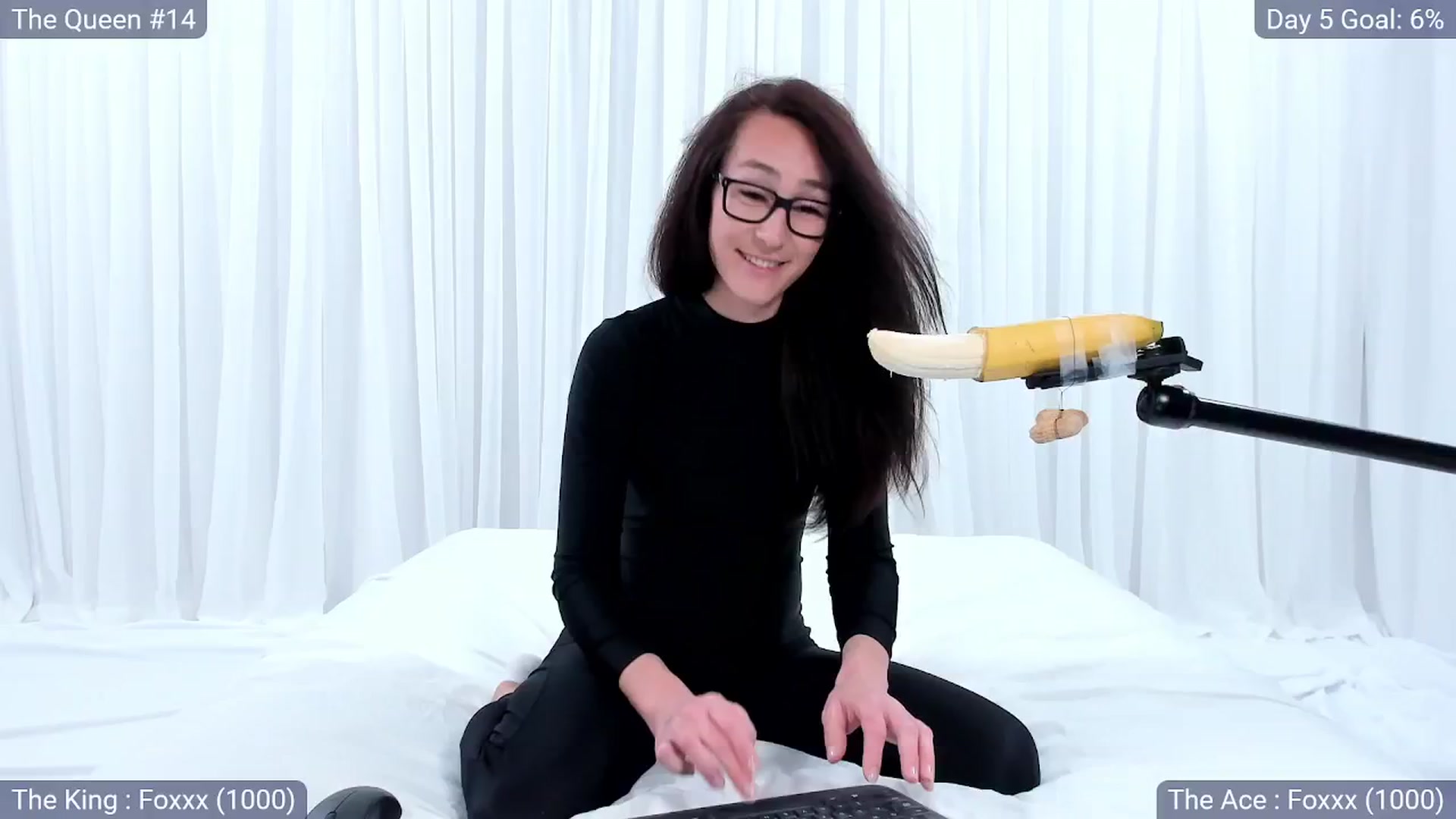Gallery image thumbnail from Olivia's myfreecams stream on, 01/06/2025, 04:33 image 10 of 20