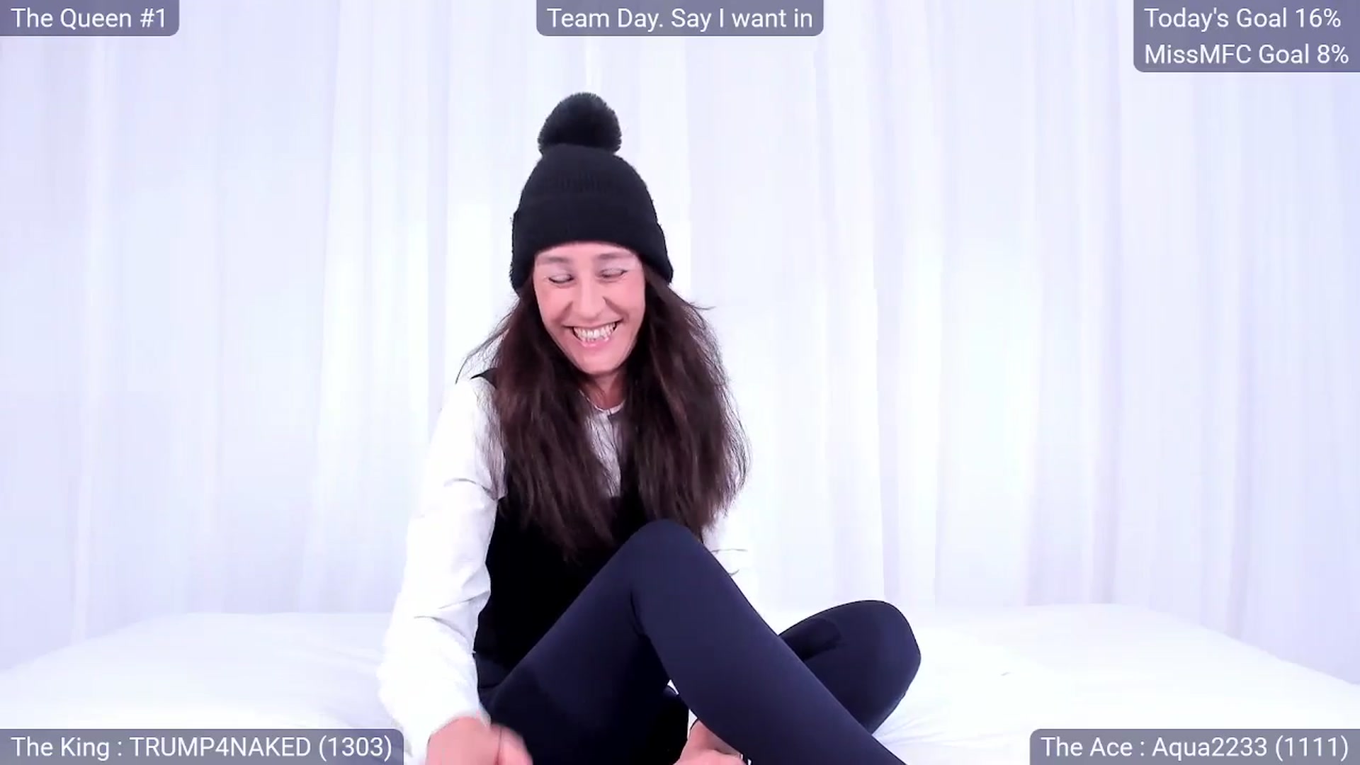 Gallery image thumbnail from Olivia's myfreecams stream on, 02/19/2025, 06:31 image 7 of 20