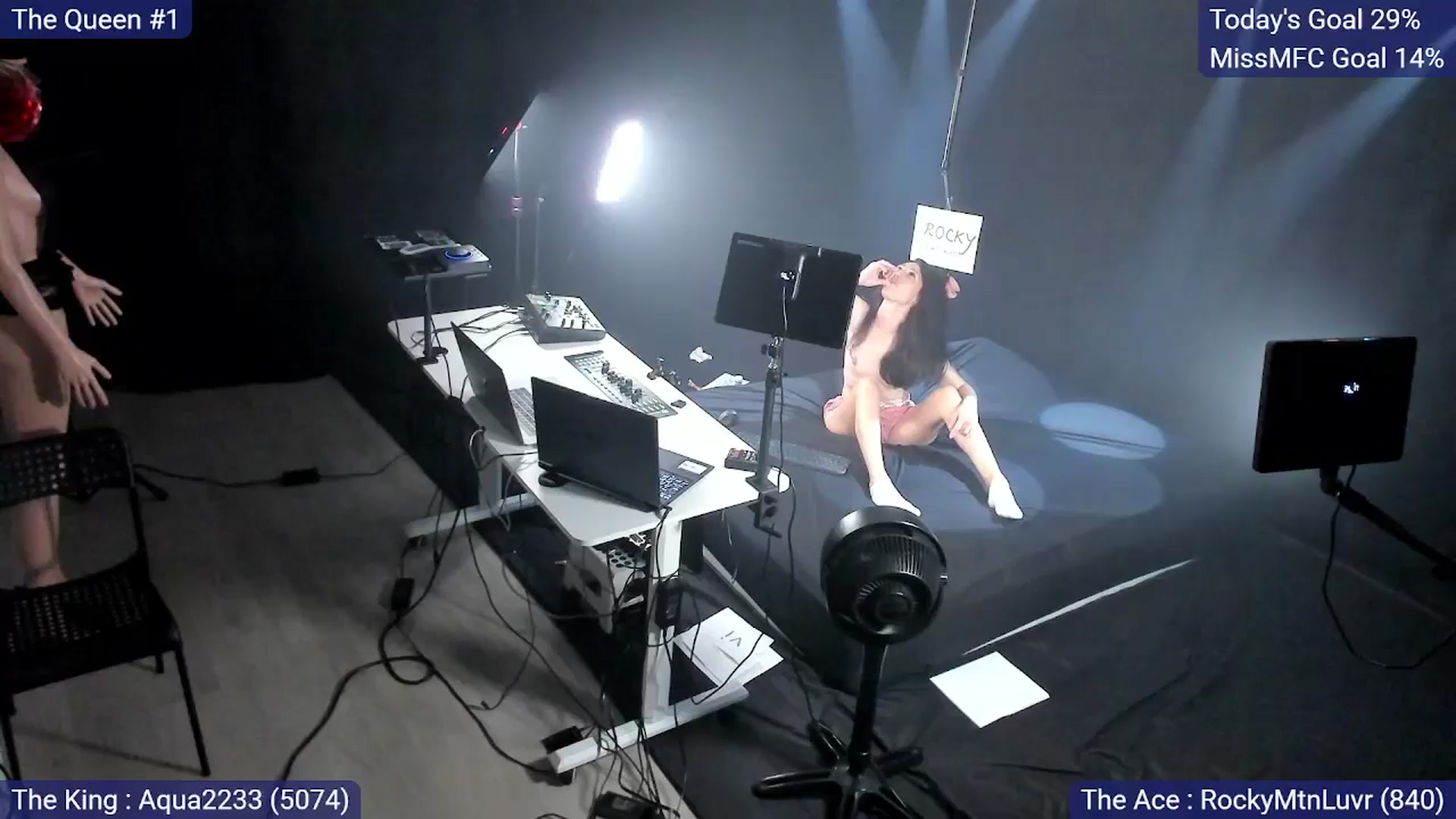 Gallery image thumbnail from Olivia's myfreecams stream on, 02/23/2025, 06:51 image 10 of 20