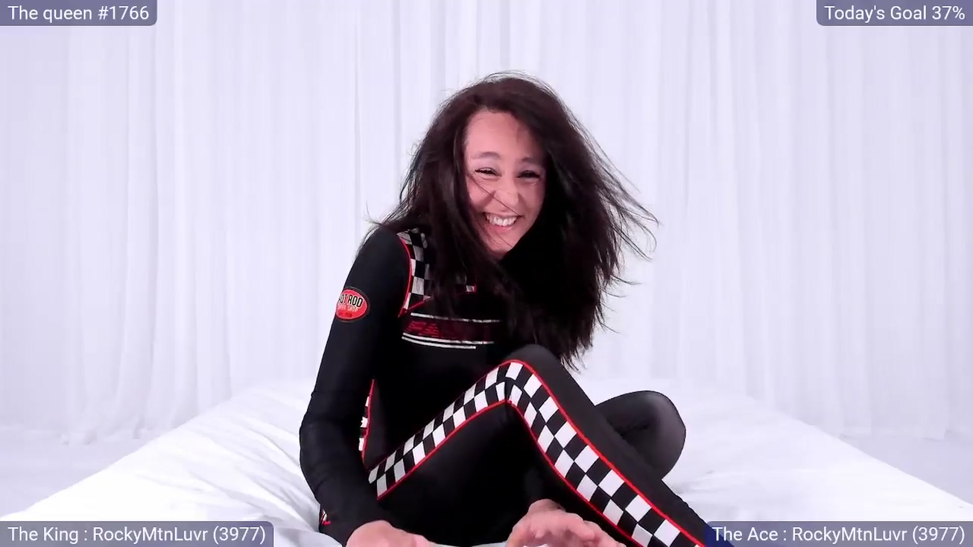 Gallery image thumbnail from Olivia's myfreecams stream on, 03/19/2025, 03:47 image 12 of 20