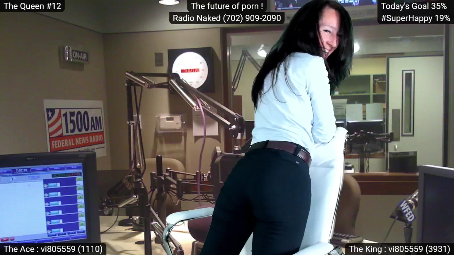 Gallery image thumbnail from Olivia's myfreecams stream on, 11/18/2025, 06:16 image 4 of 20