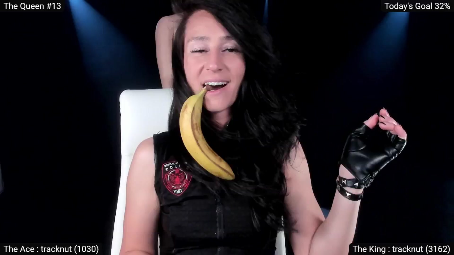 Gallery image thumbnail from Olivia's myfreecams stream on, 02/11/2026, 06:11 image 14 of 20