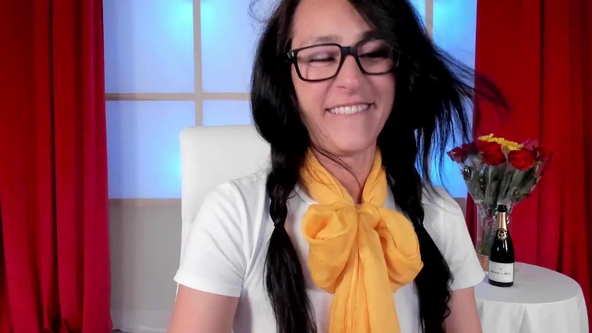 Gallery image thumbnail from Olivia's myfreecams stream on, 02/20/2026, 06:04 image 5 of 20