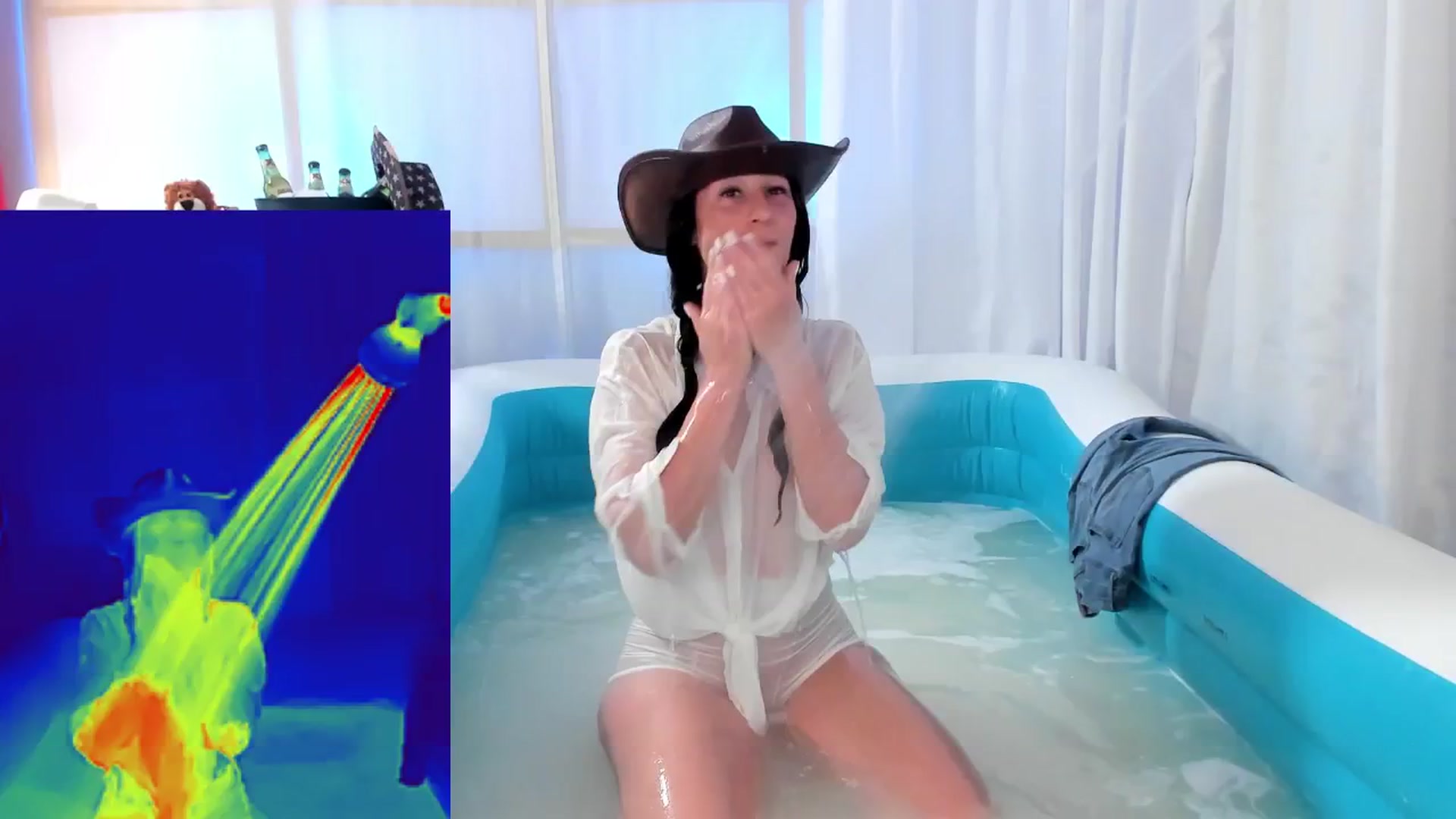 Gallery image thumbnail from Olivia's myfreecams stream on, 02/28/2026, 06:15 image 7 of 20