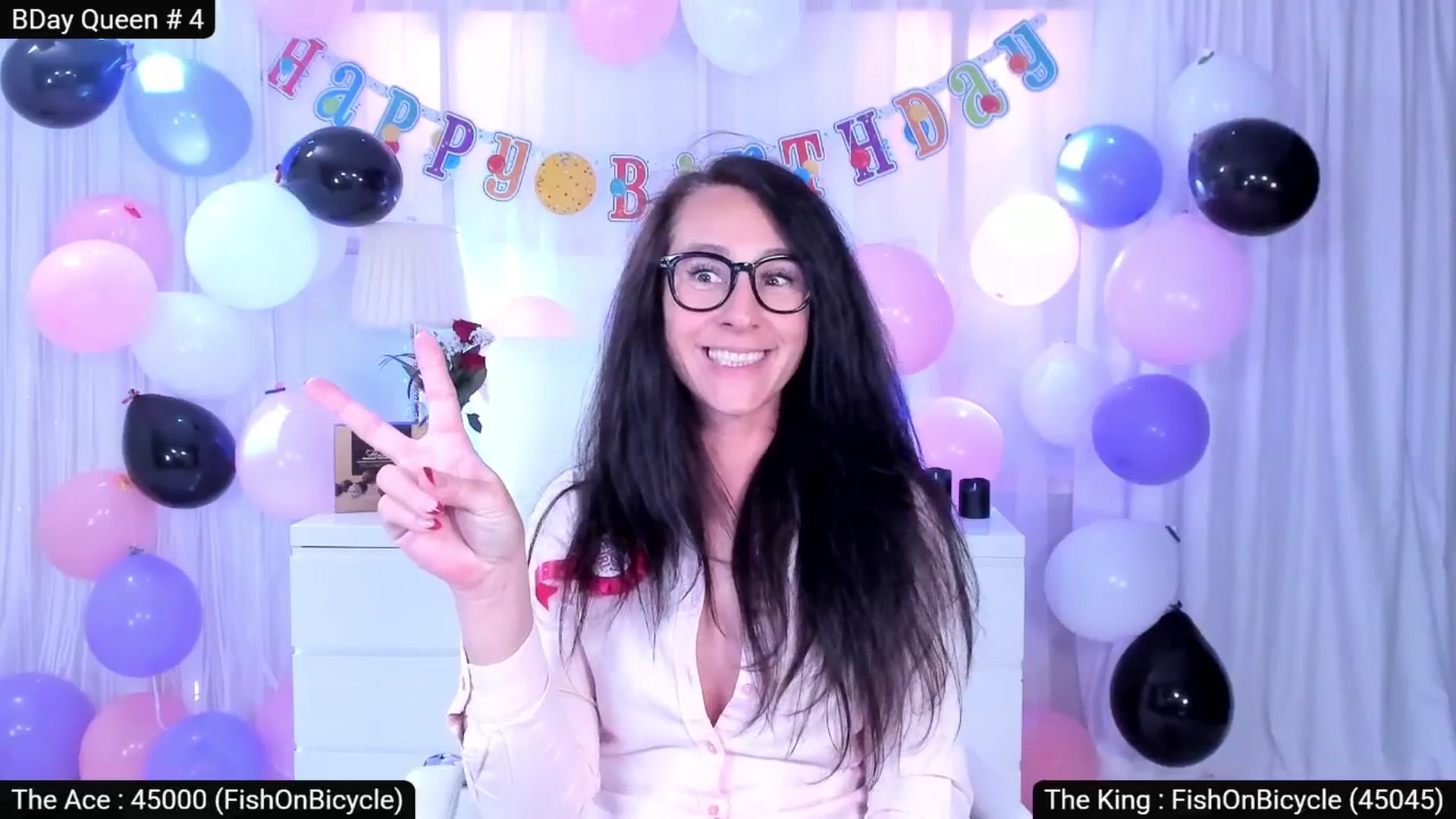 Gallery image thumbnail from Olivia's myfreecams stream on, 04/16/2026, 05:44 image 18 of 20