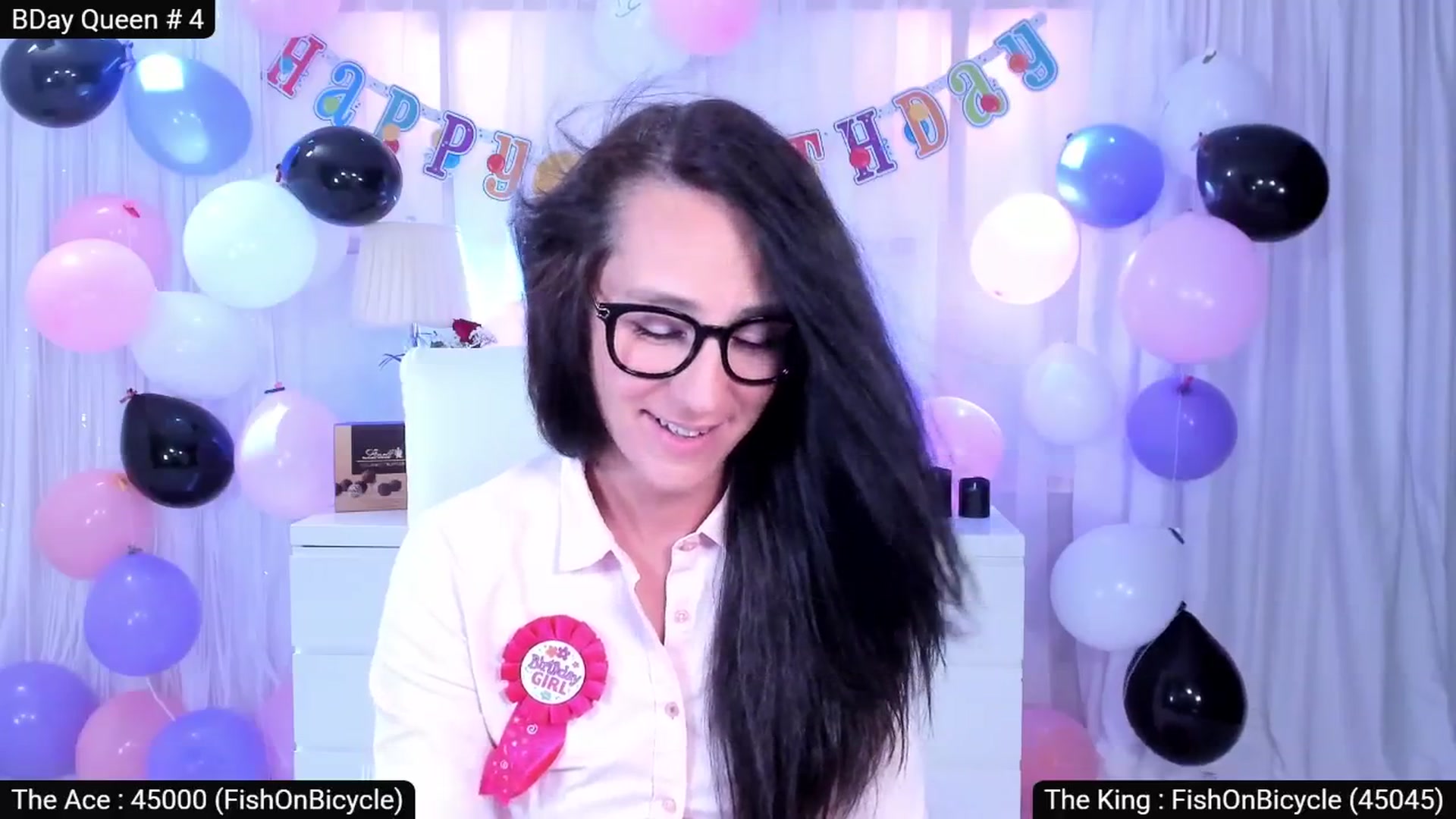 Gallery image thumbnail from Olivia's myfreecams stream on, 04/16/2026, 05:44 image 13 of 20