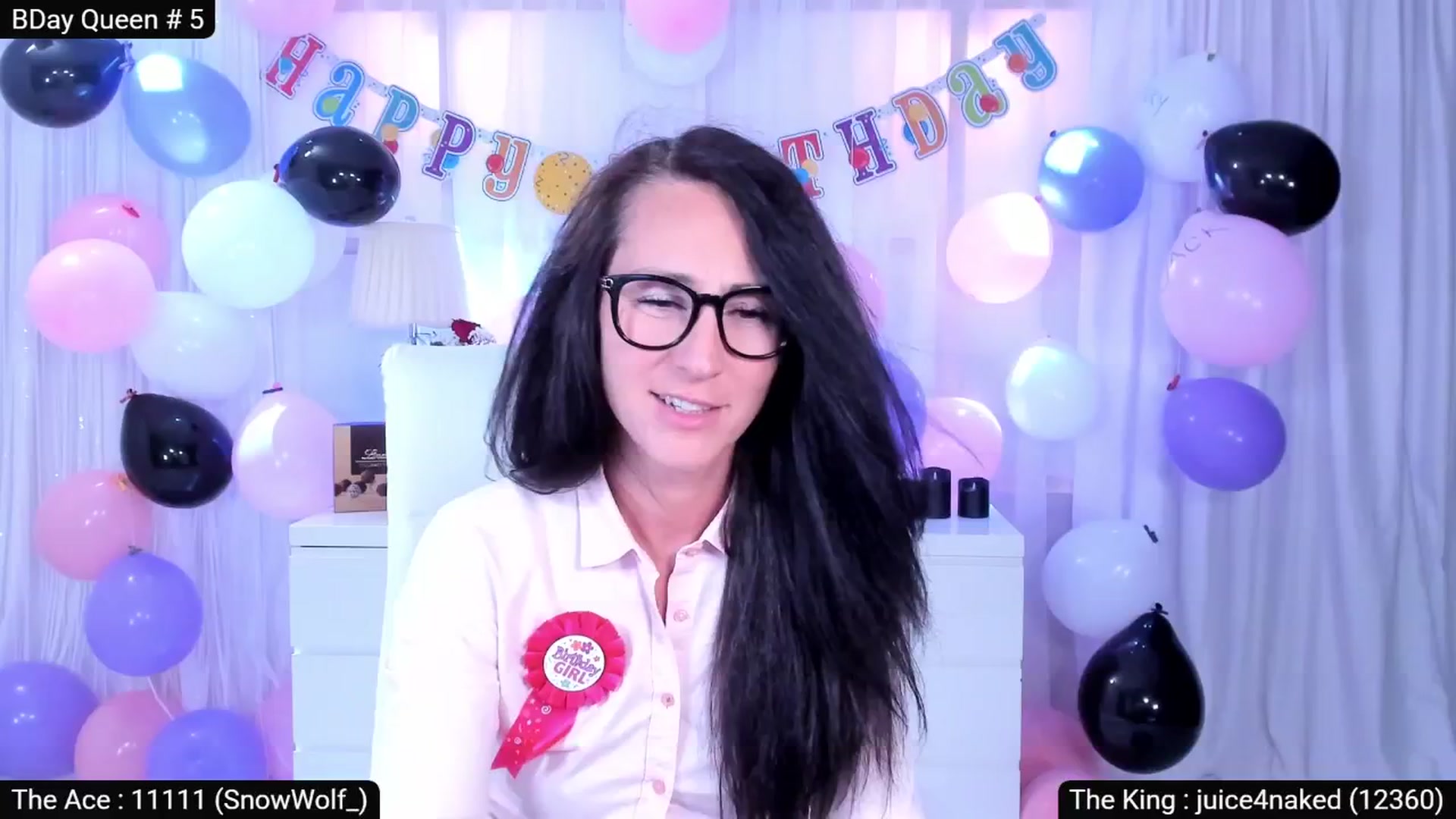 Gallery image thumbnail from Olivia's myfreecams stream on, 04/16/2026, 05:44 image 9 of 20