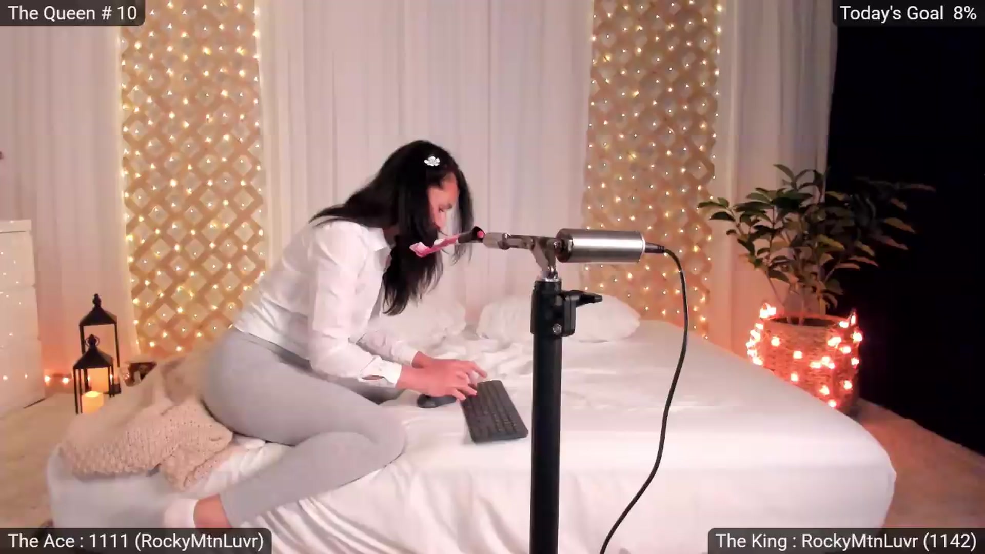 Gallery image thumbnail from Olivia's myfreecams stream on, 09/10/2026, 05:08 image 14 of 20