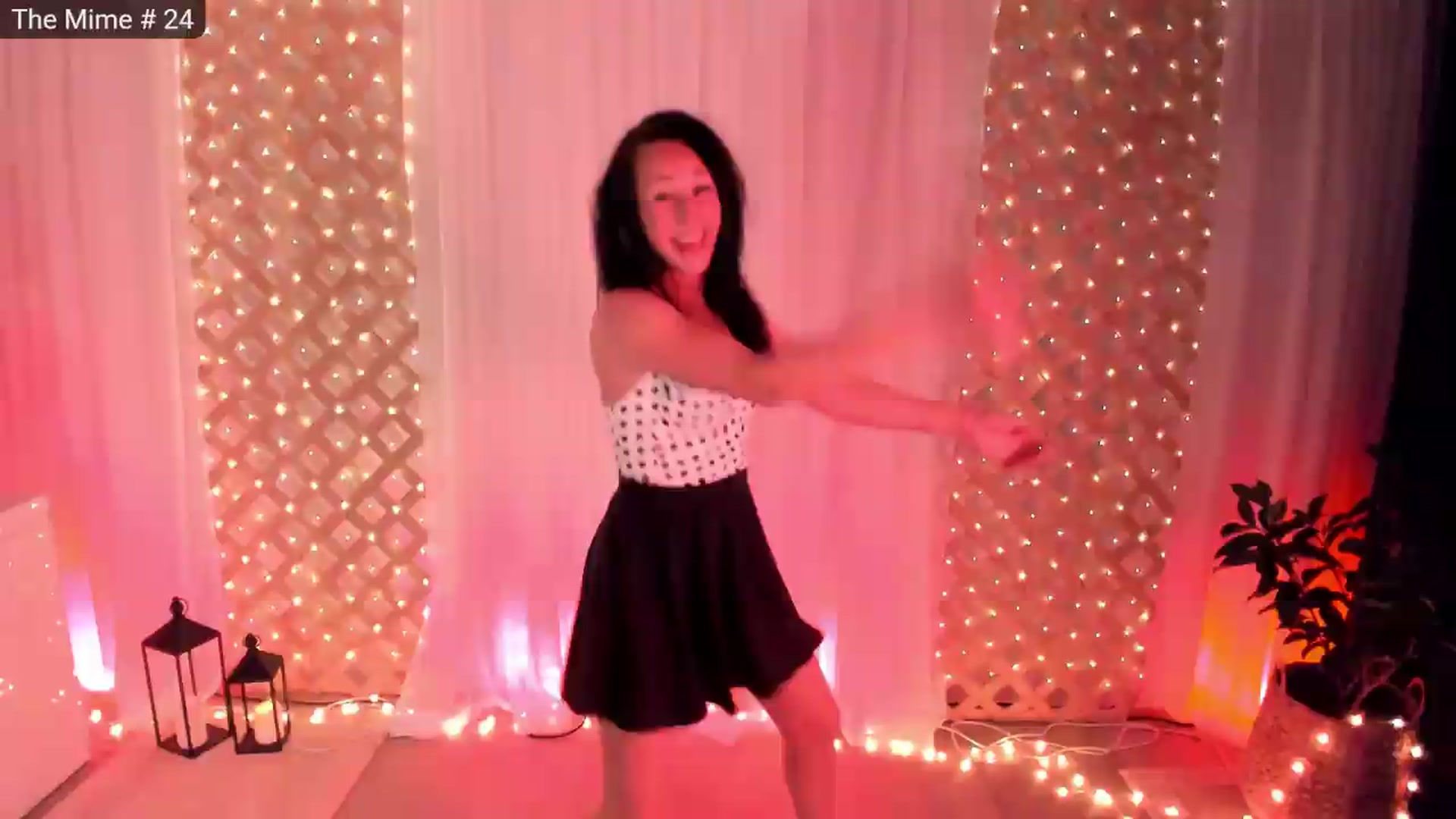 Gallery image thumbnail from Olivia's myfreecams stream on, 09/24/2026, 04:23 image 5 of 20