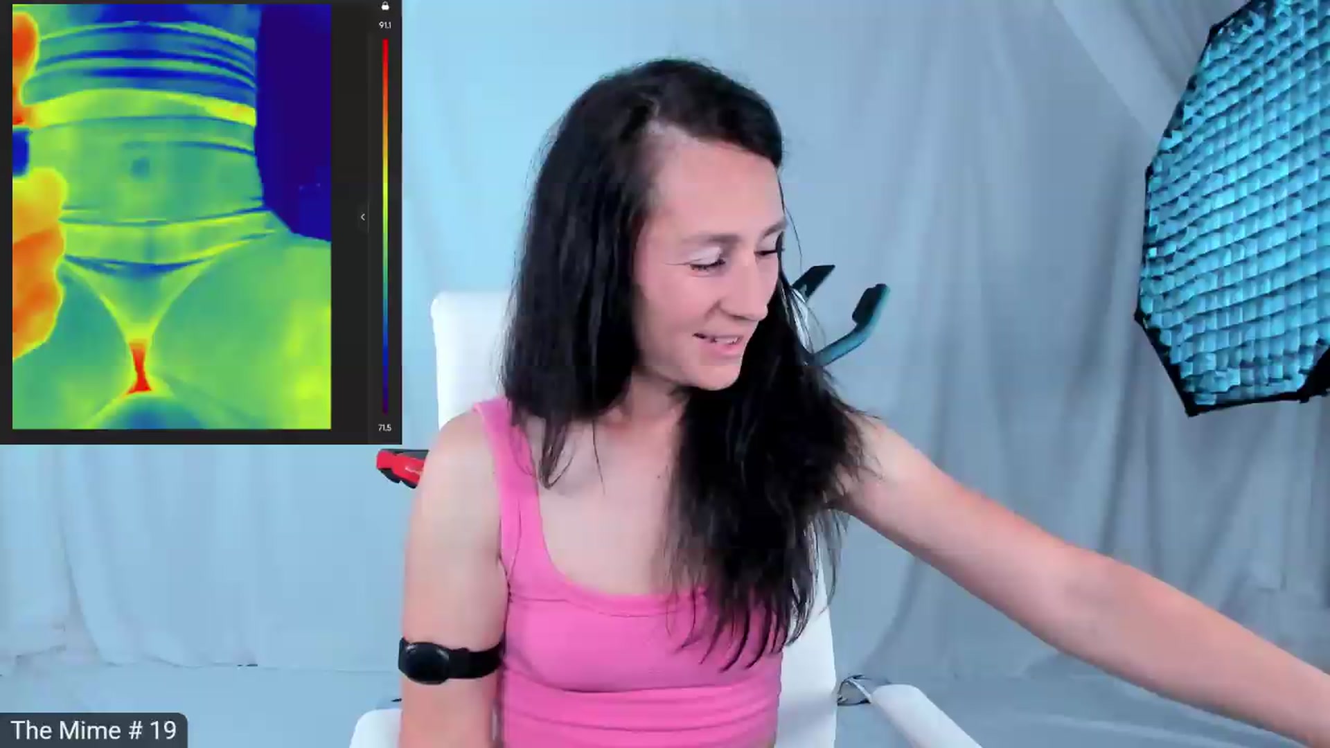 Gallery image thumbnail from Olivia's myfreecams stream on, 09/28/2026, 05:50 image 6 of 20