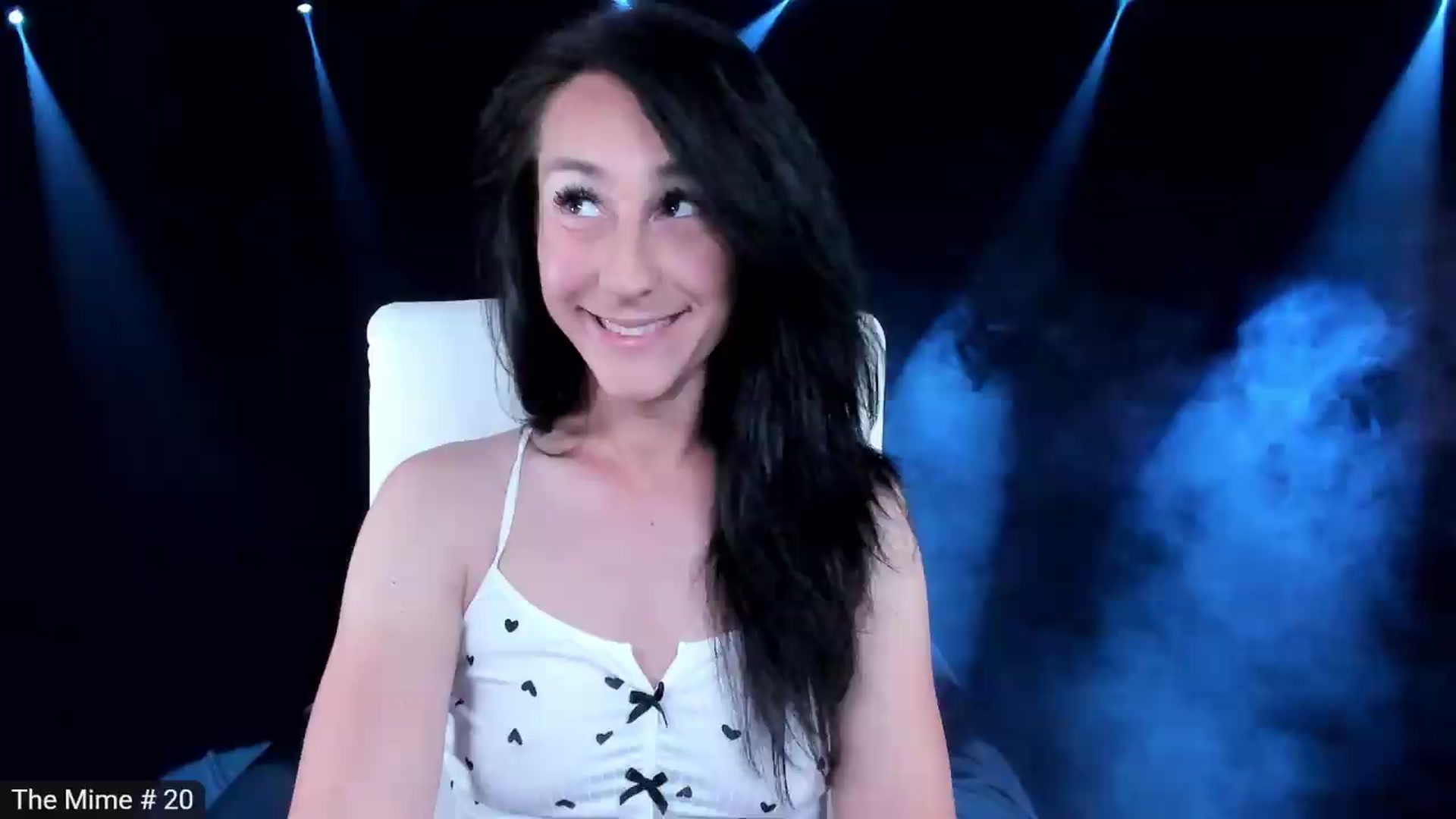 Gallery image thumbnail from Olivia's myfreecams stream on, 09/29/2026, 05:30 image 1 of 20