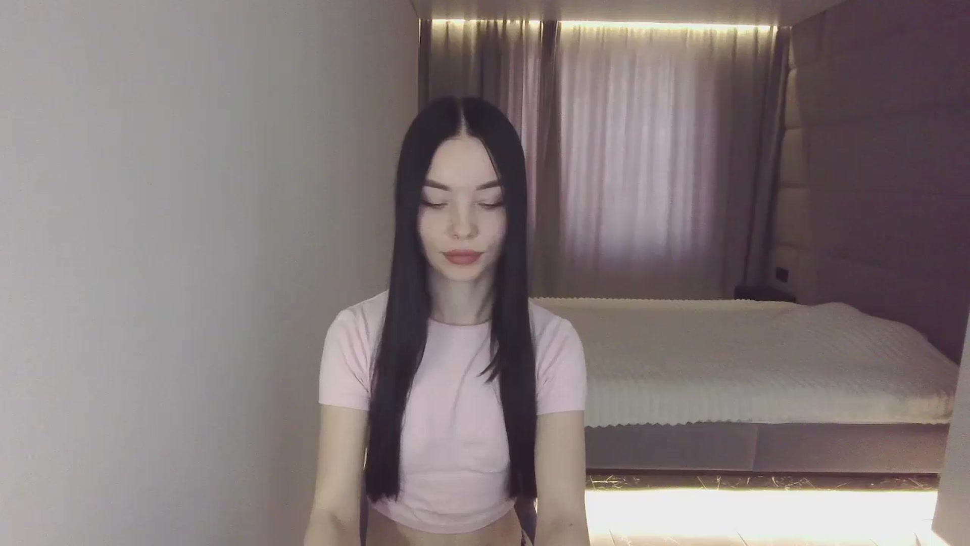 Gallery image thumbnail from Olivia6's myfreecams stream on, 01/02/2025, 09:58 image 19 of 20