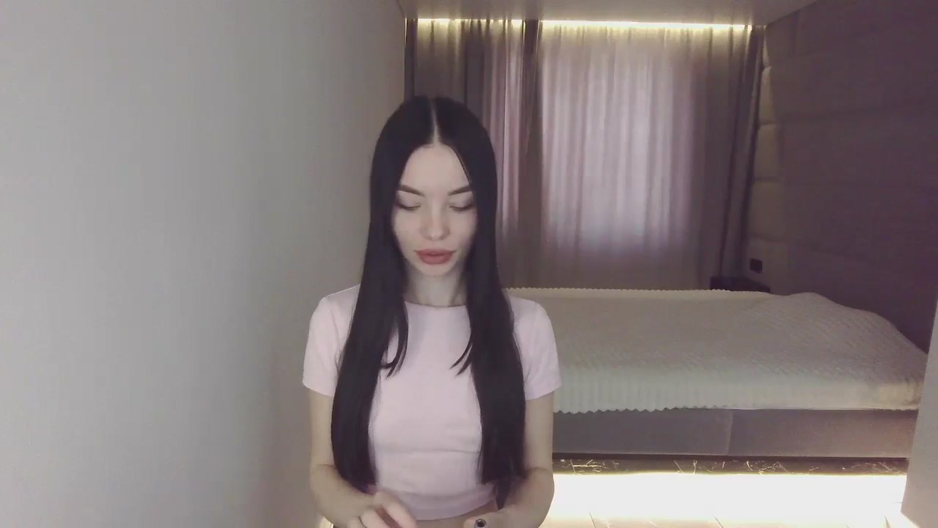 Gallery image thumbnail from Olivia6's myfreecams stream on, 01/02/2025, 09:58 image 11 of 20