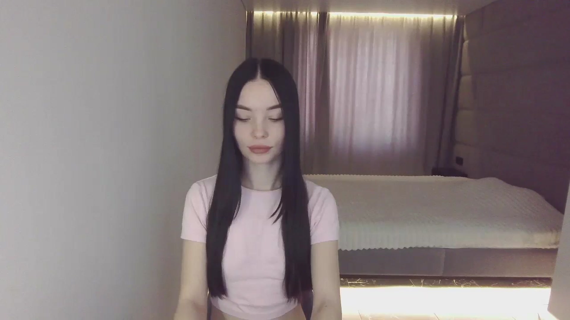 Gallery image thumbnail from Olivia6's myfreecams stream on, 01/02/2025, 09:58 image 8 of 20